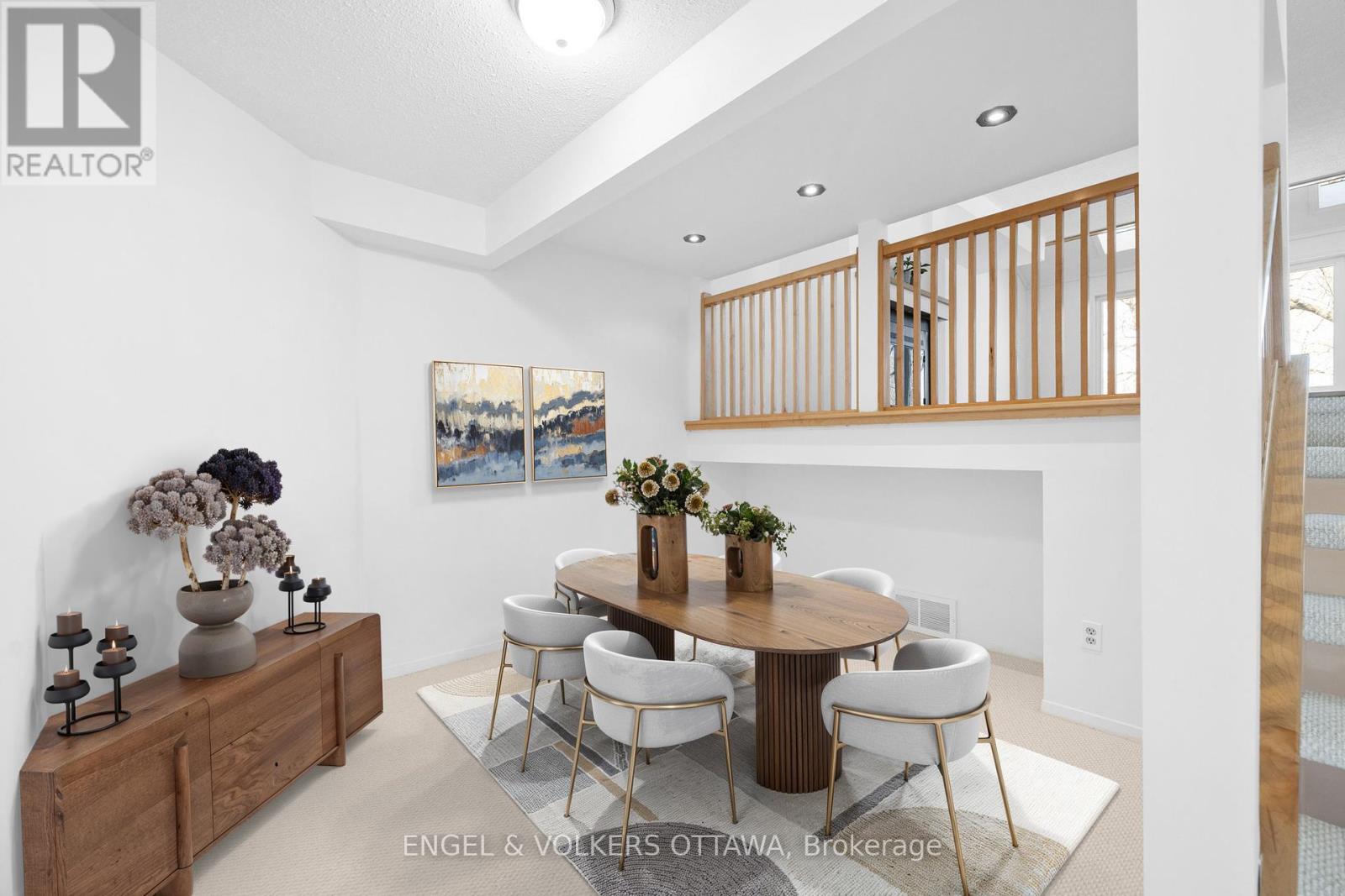 306 Cathcart Street, Ottawa, Ontario  K1N 5C4 - Photo 3 - X12115713