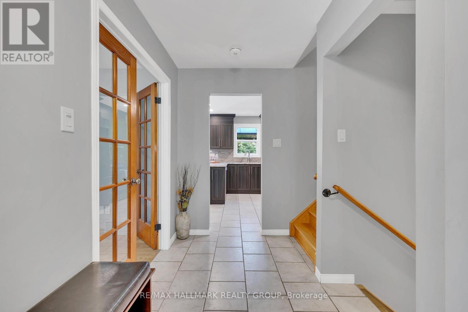 Property at 215 DES BOIS DRIVE image 3