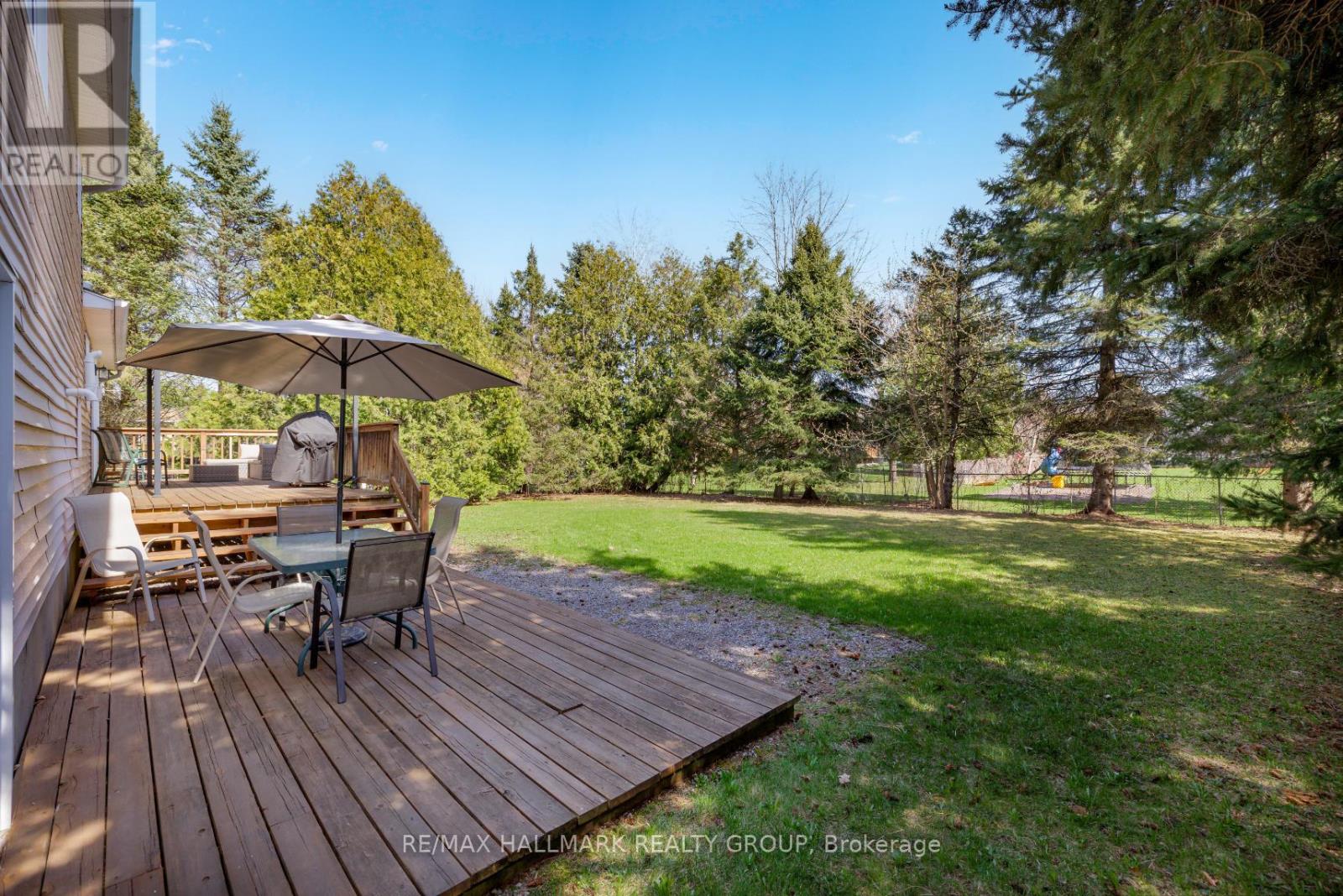 215 Des Bois Drive, Russell, Ontario  K4R 1C4 - Photo 32 - X12115818