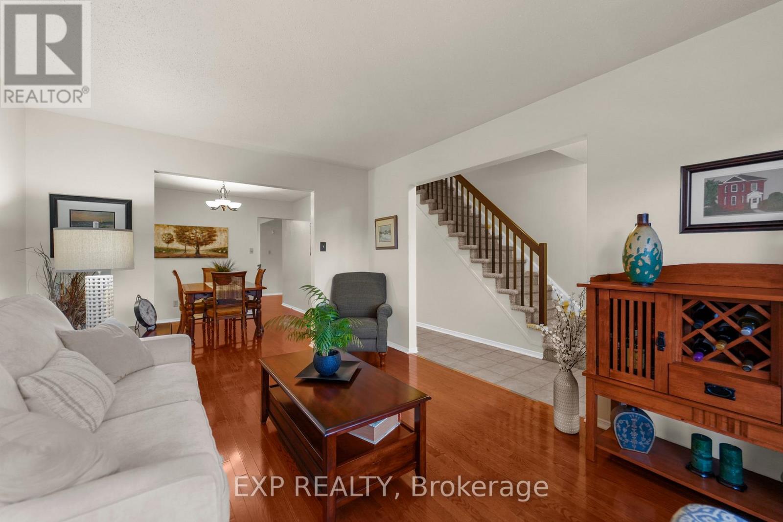 56 Flanders Street, Ottawa, Ontario  K2J 3N6 - Photo 7 - X12115842