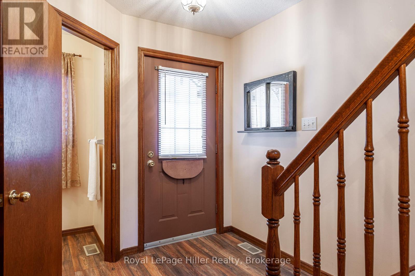 389 Maple Avenue, Stratford, Ontario  N5A 7P6 - Photo 5 - X12115728