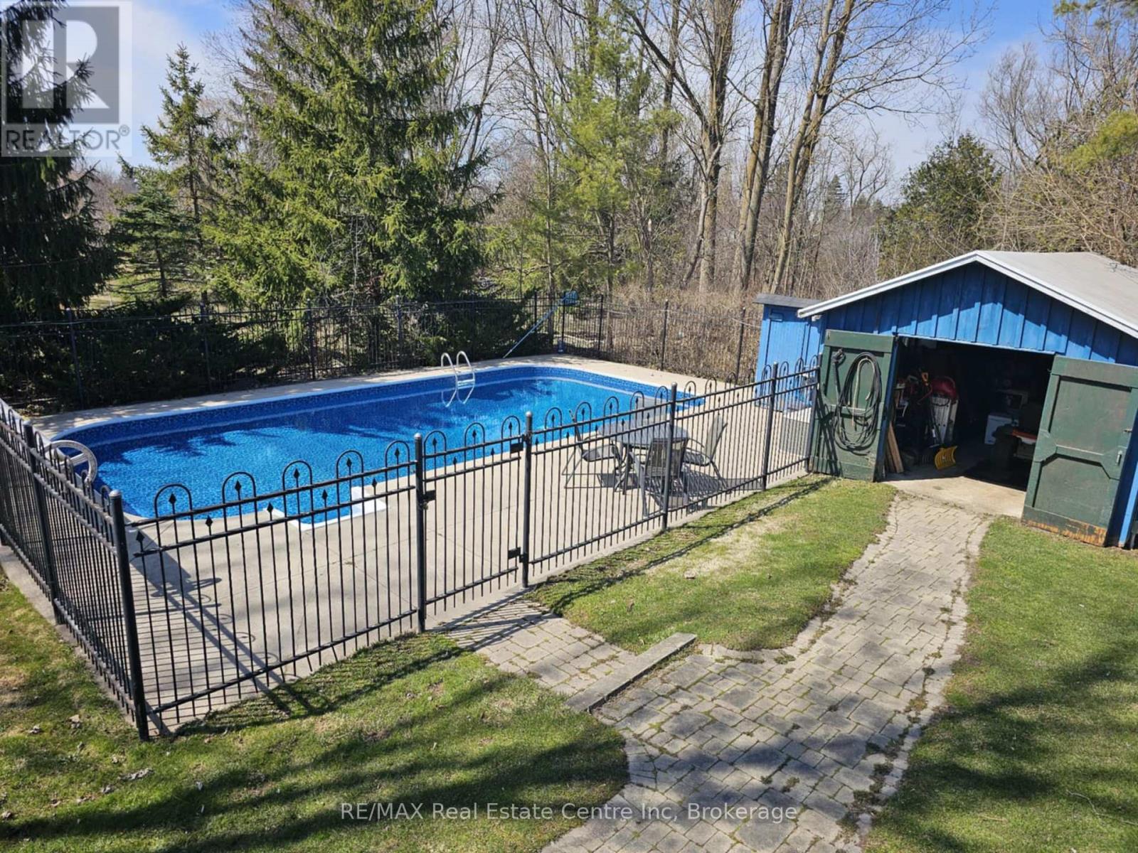 68 Hillview Drive, Wilmot, Ontario  N3A 2V3 - Photo 34 - X12115748