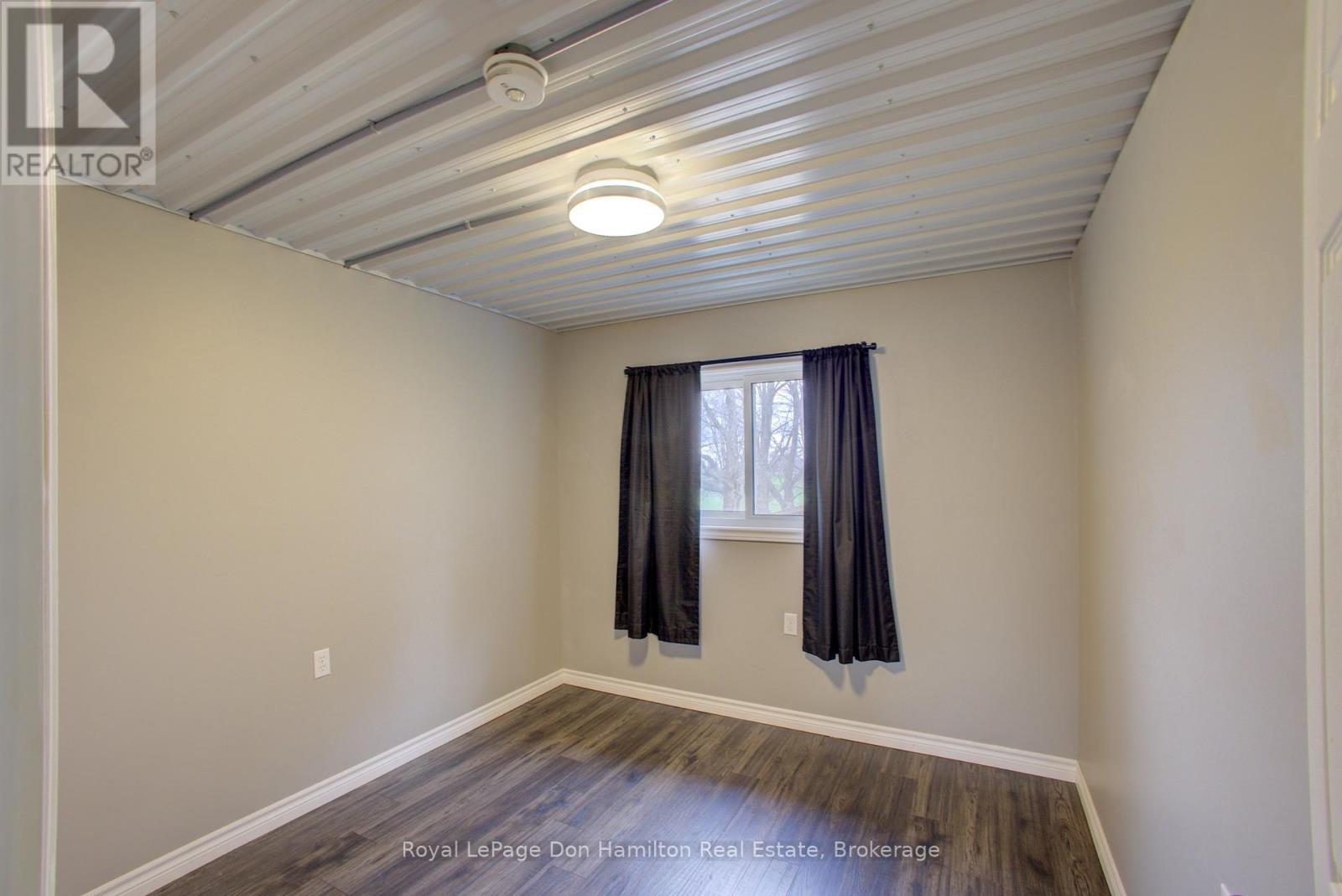 6169 Wellington 109 Road, Minto, Ontario  N0G 1Z0 - Photo 35 - X12115761