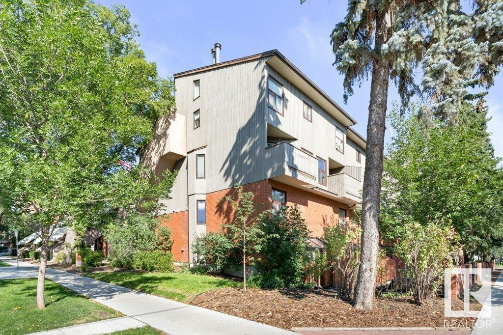 11134 83 AV NW, Edmonton, Alberta