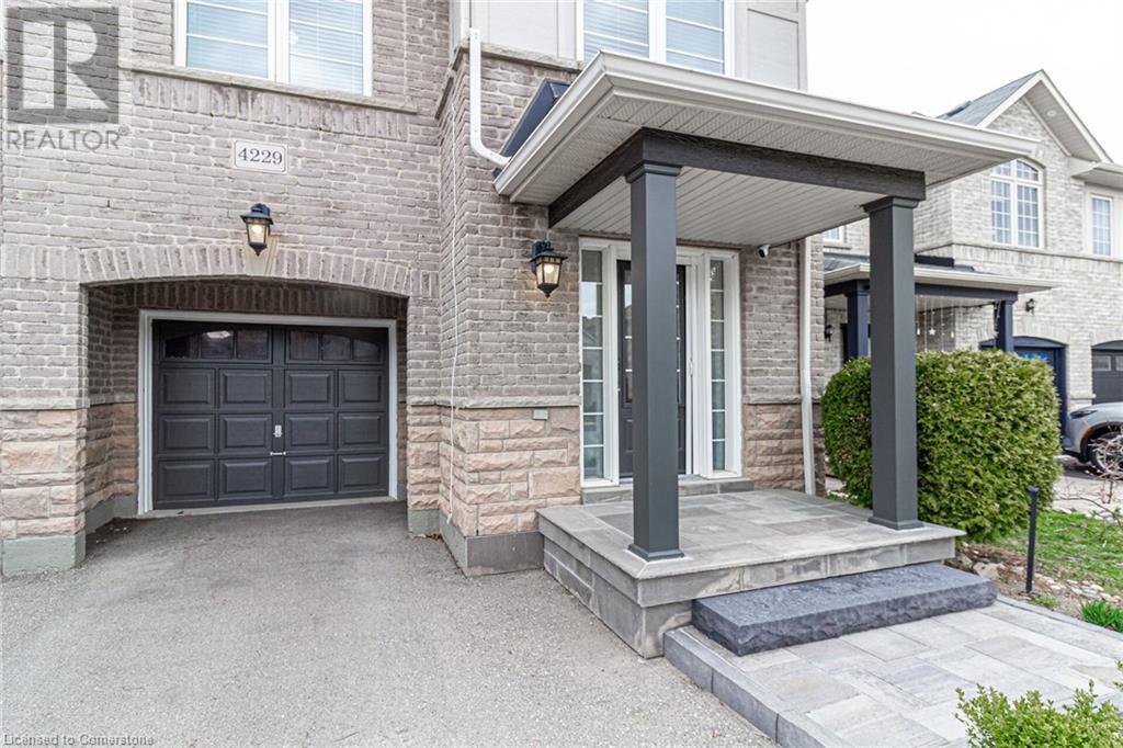 4229 Cole Crescent, Burlington, Ontario  L7M 0M7 - Photo 2 - 40723580