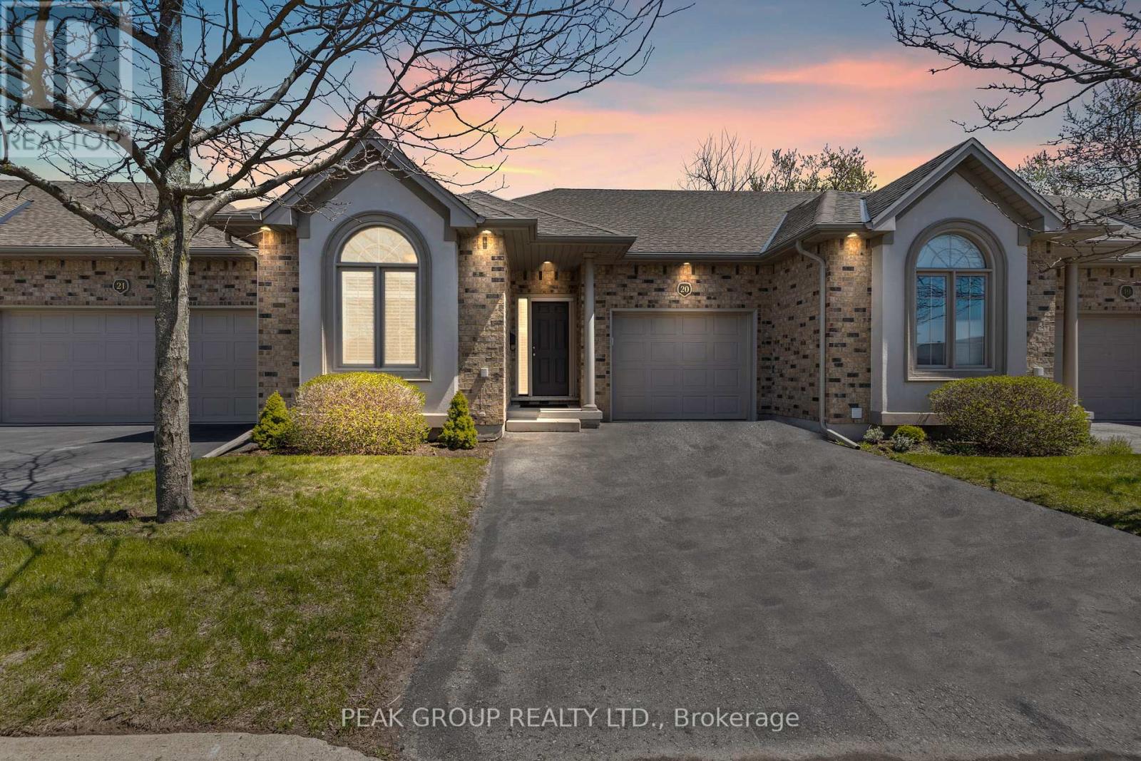 Property at 20 - 4399 MONTROSE ROAD image 1