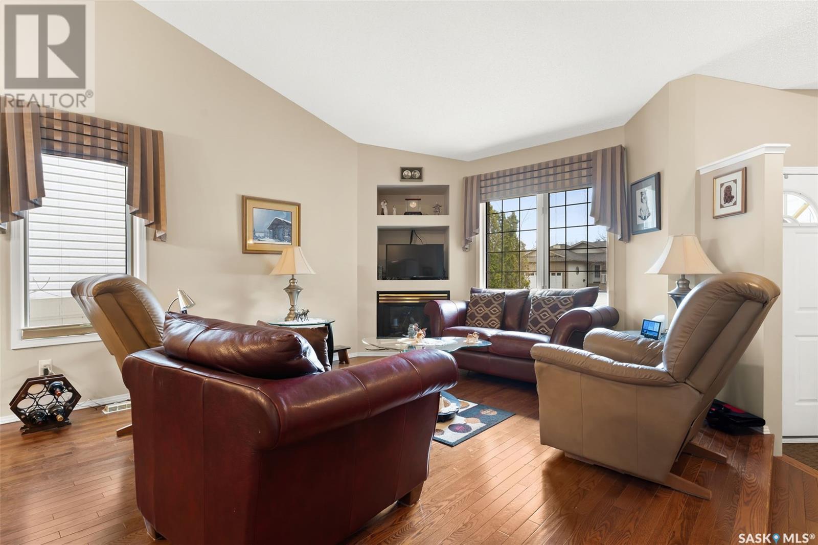 Property at 1691 Rousseau CRESCENT N image 5