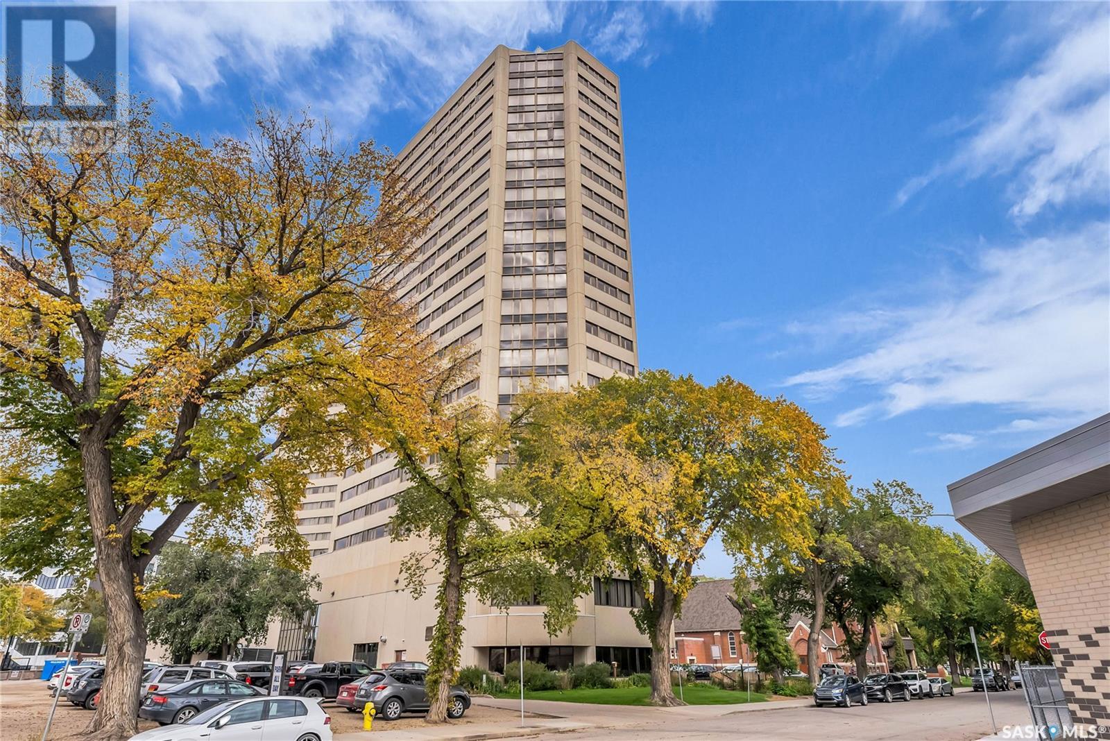 Property at 470 424 Spadina CRESCENT E image 2