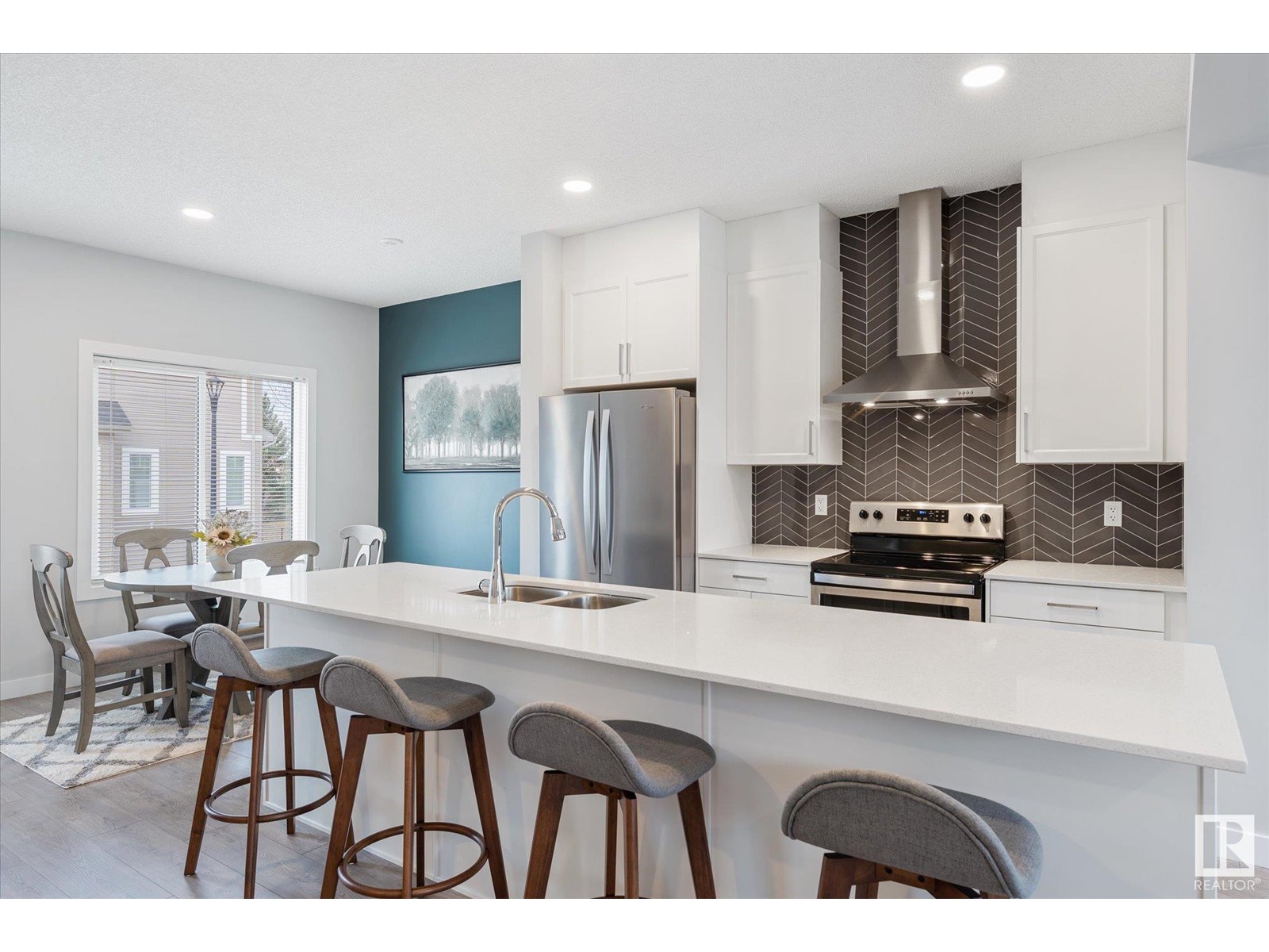 11381 12 Av Nw, Edmonton, Alberta  T6J 5V2 - Photo 9 - E4433624