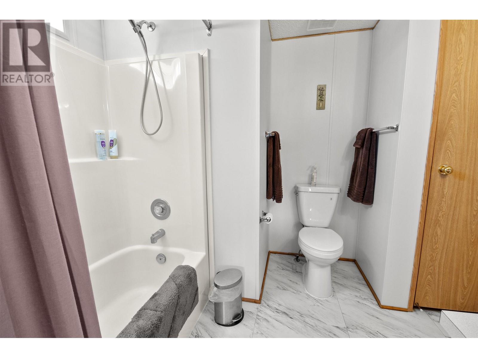 5480 Tatton Station Road, 100 Mile House, British Columbia  V0K 2E1 - Photo 18 - R2996751