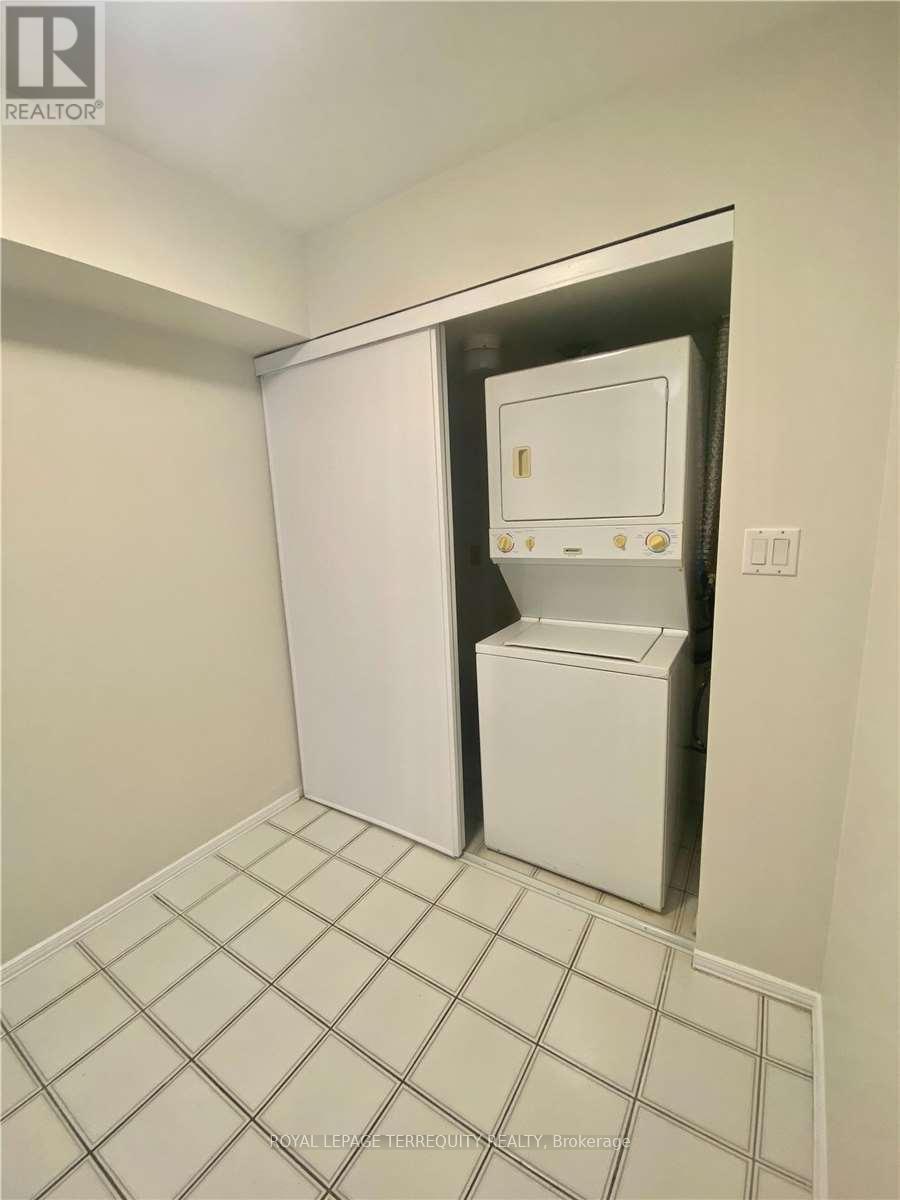 2009 - 30 Greenfield Avenue, Toronto, Ontario  M2N 6N3 - Photo 19 - C12115368