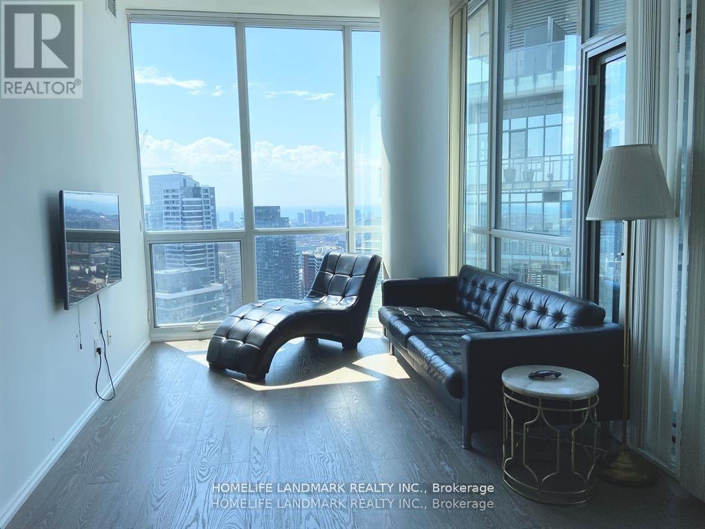5202 - 45 Charles Street E, Toronto, Ontario  M4Y 0B8 - Photo 2 - C12115396