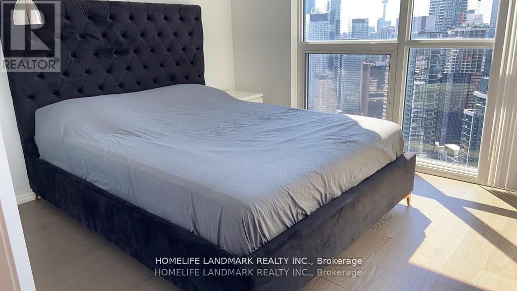 5202 - 45 Charles Street E, Toronto, Ontario  M4Y 0B8 - Photo 5 - C12115396