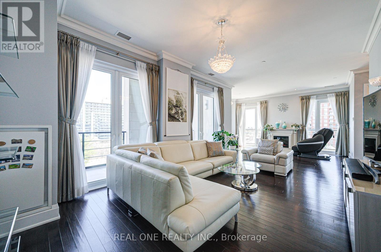 Ph701 - 21 Clairtrell Road, Toronto, Ontario  M2N 5J7 - Photo 7 - C12115441