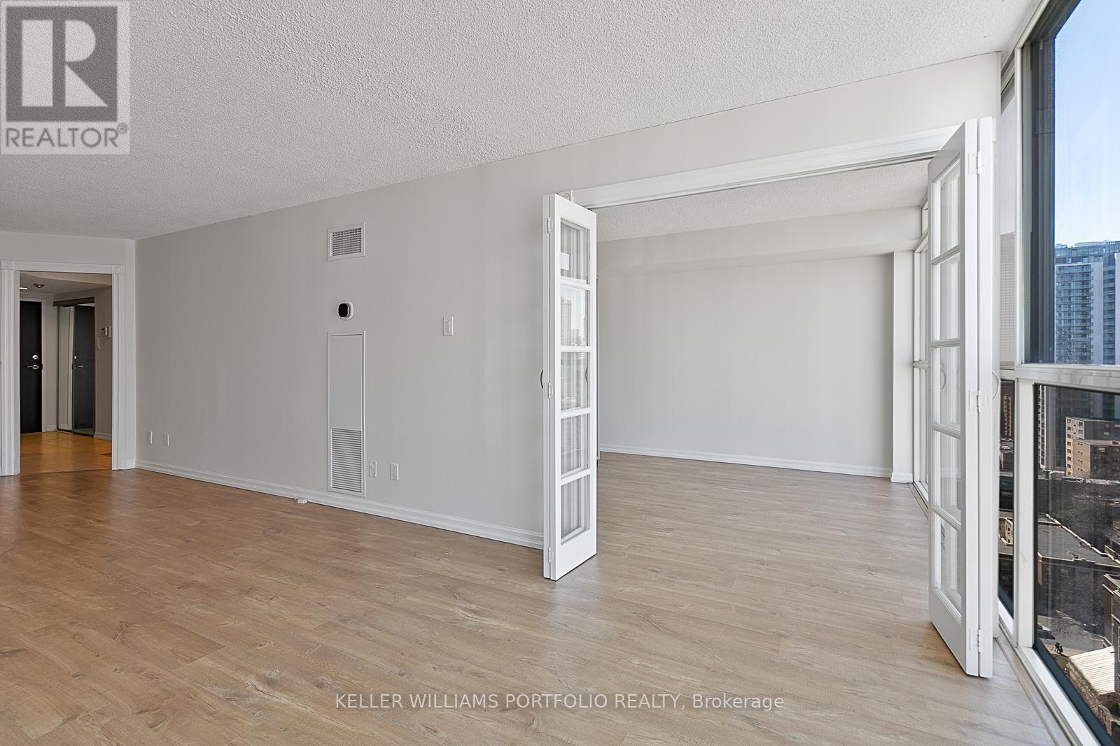 2104 - 15 Maitland Place, Toronto, Ontario  M4Y 2X3 - Photo 12 - C12115498