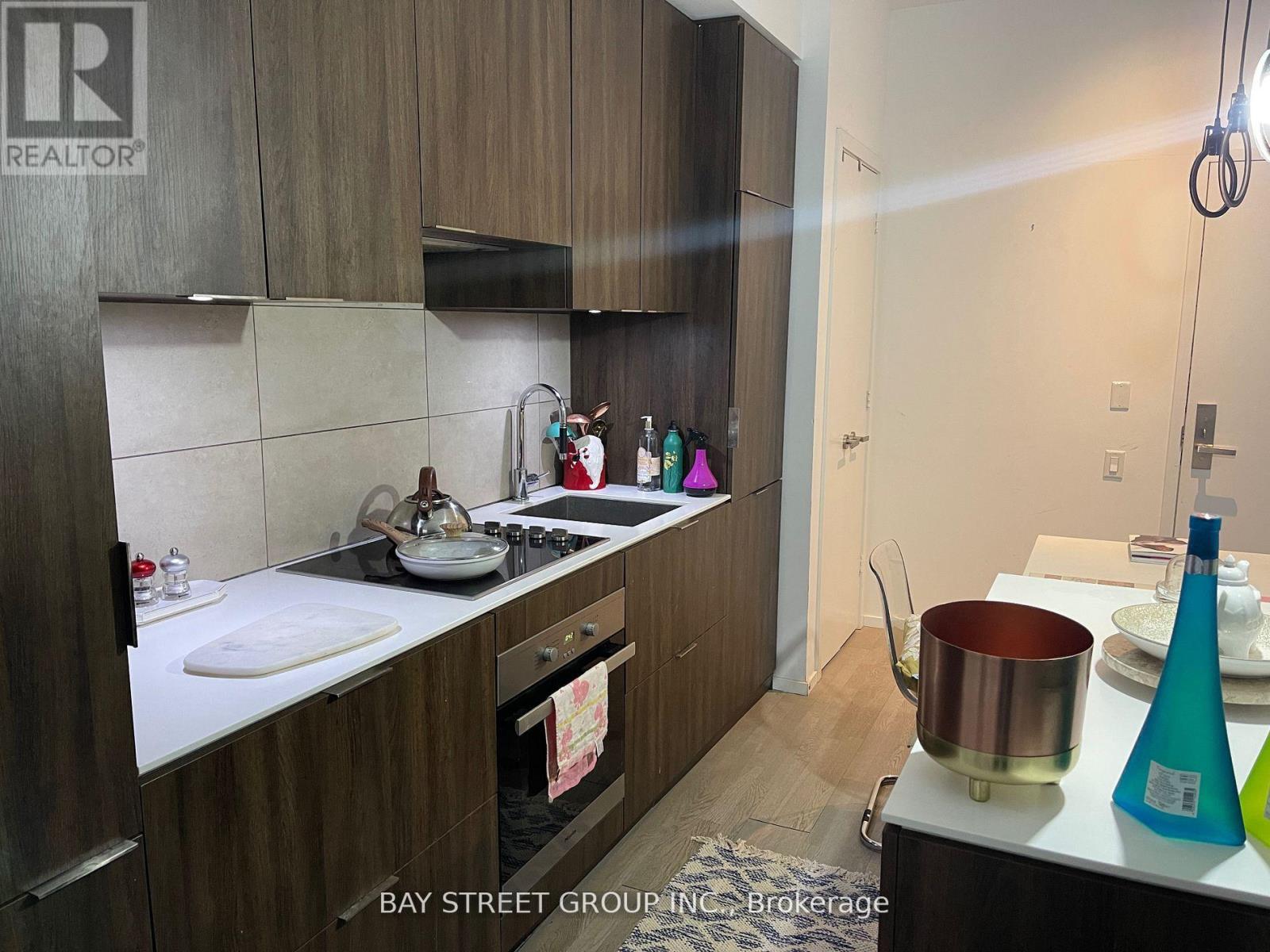 406 - 5 St Joseph Street, Toronto, Ontario  M4Y 1J6 - Photo 3 - C12115585