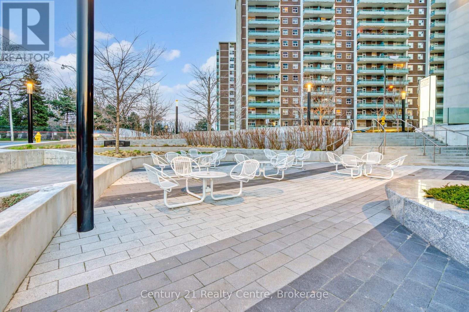 524 - 585 Bloor St E . Street Nw, Toronto, Ontario  M4W 0B3 - Photo 3 - C12115708