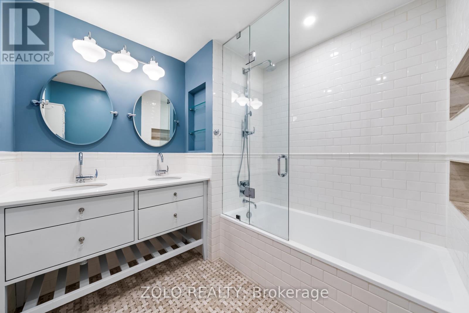 58 Soho Square, Toronto, Ontario  M5T 2Z4 - Photo 23 - C12115765