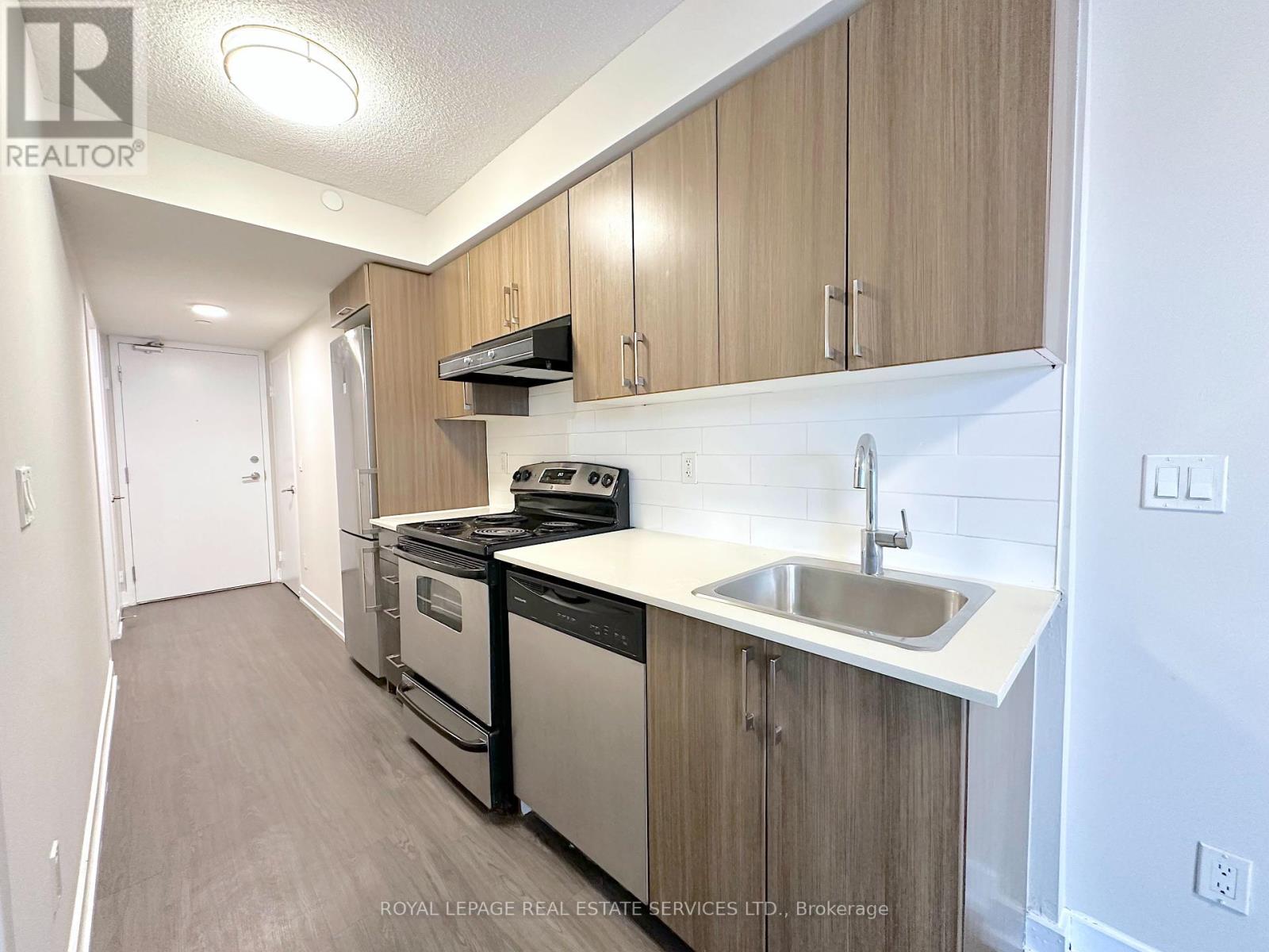 909 - 561 Sherbourne Street, Toronto, Ontario  M4X 0A1 - Photo 2 - C12115858