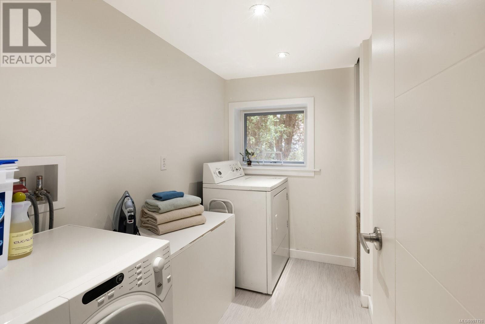 2627 Dunlevy St, Oak Bay, British Columbia  V8R 5Z3 - Photo 26 - 997128