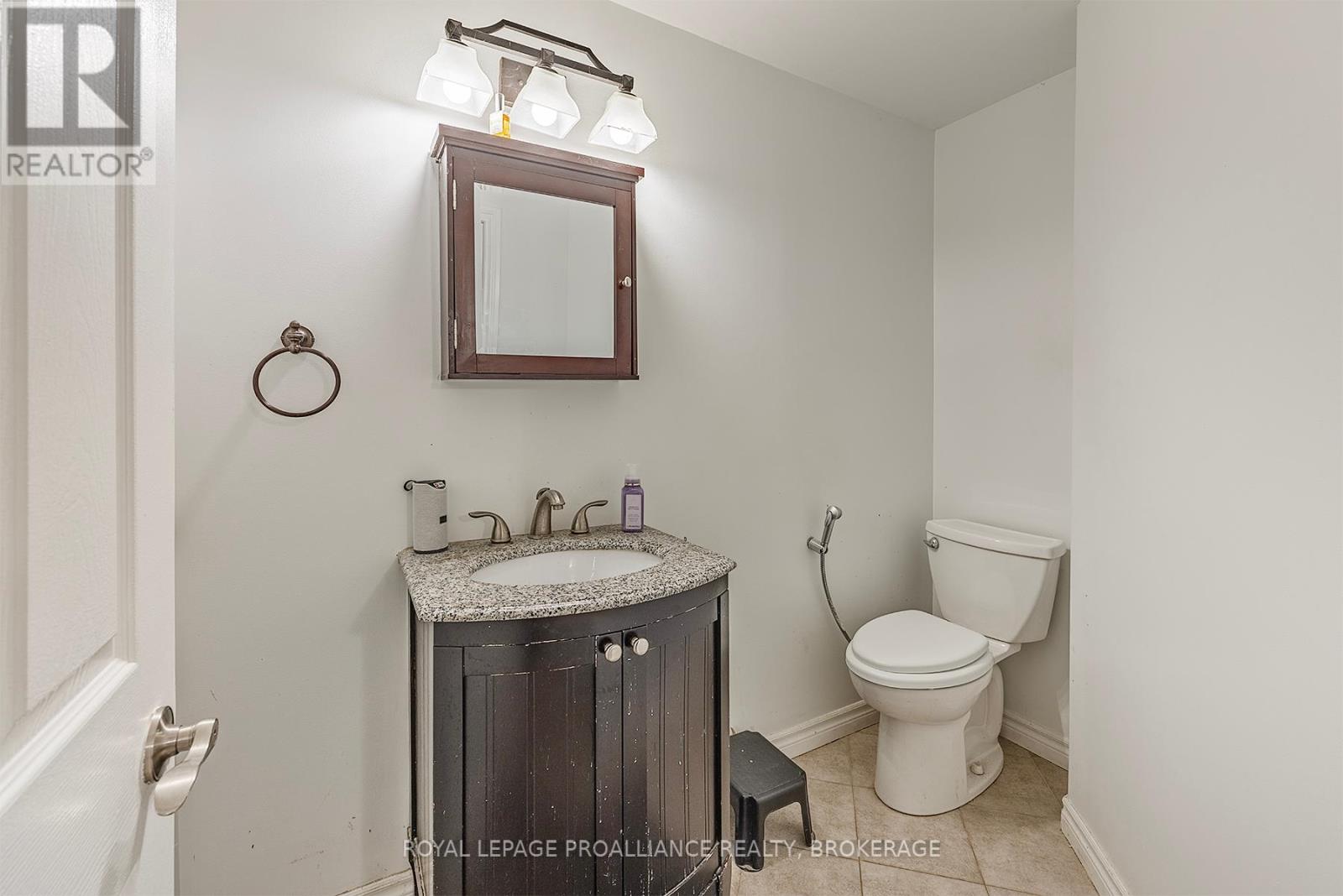 29 - 1098 King Street E, Kingston, Ontario  K7M 8J1 - Photo 28 - X12115897
