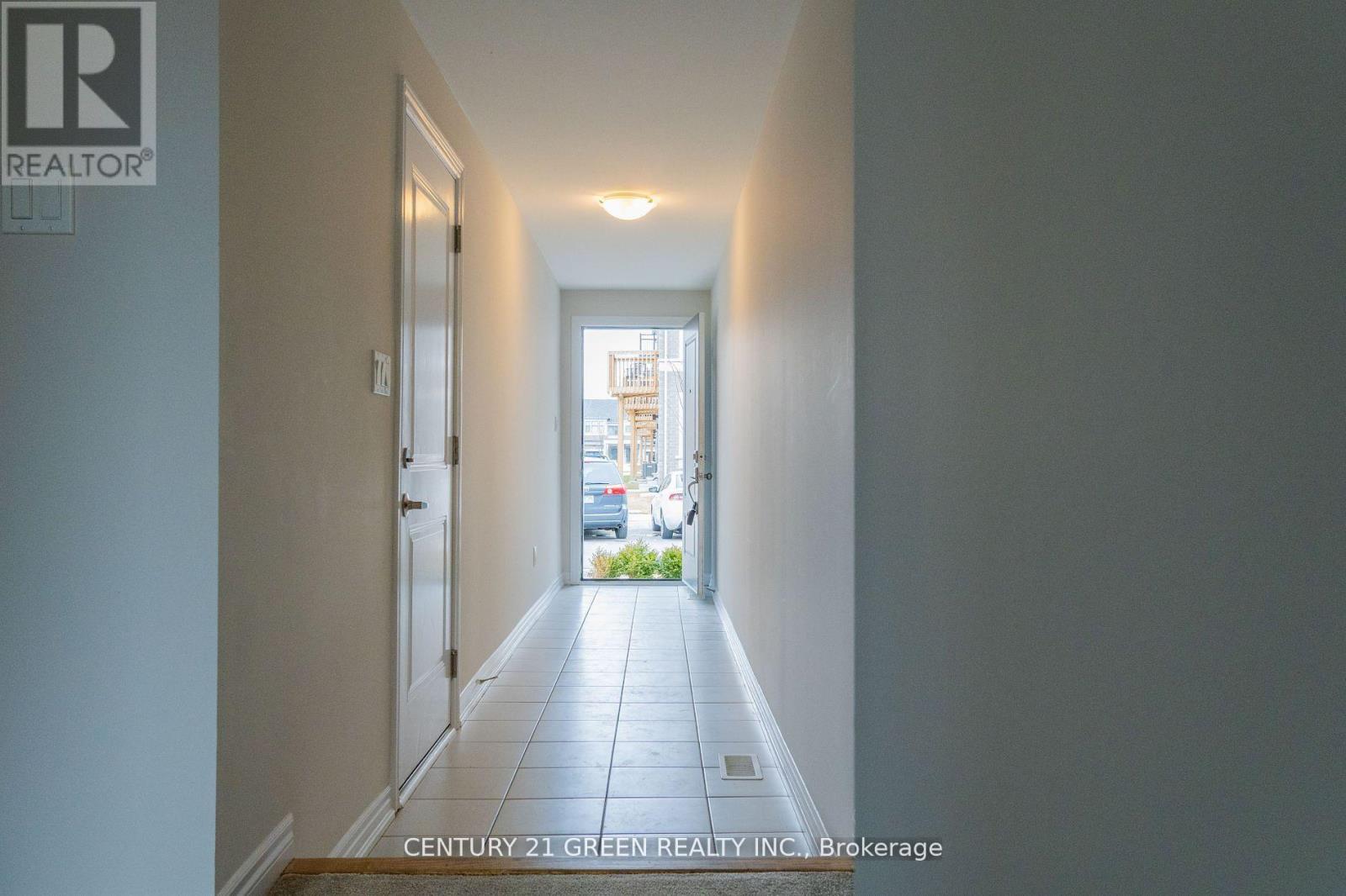 Property at 384 OKANAGAN PATH image 4