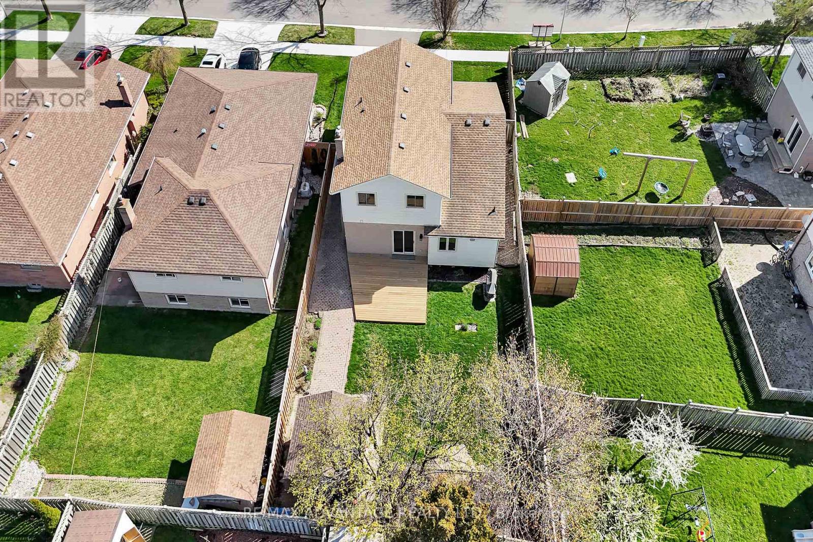 144 Fairchild Crescent, London South (South X), Ontario  N6E 3E8 - Photo 48 - X12115880