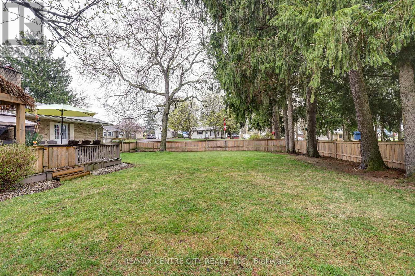 9255 West Street, Bayham (Straffordville), Ontario  N0J 1Y0 - Photo 37 - X12115916