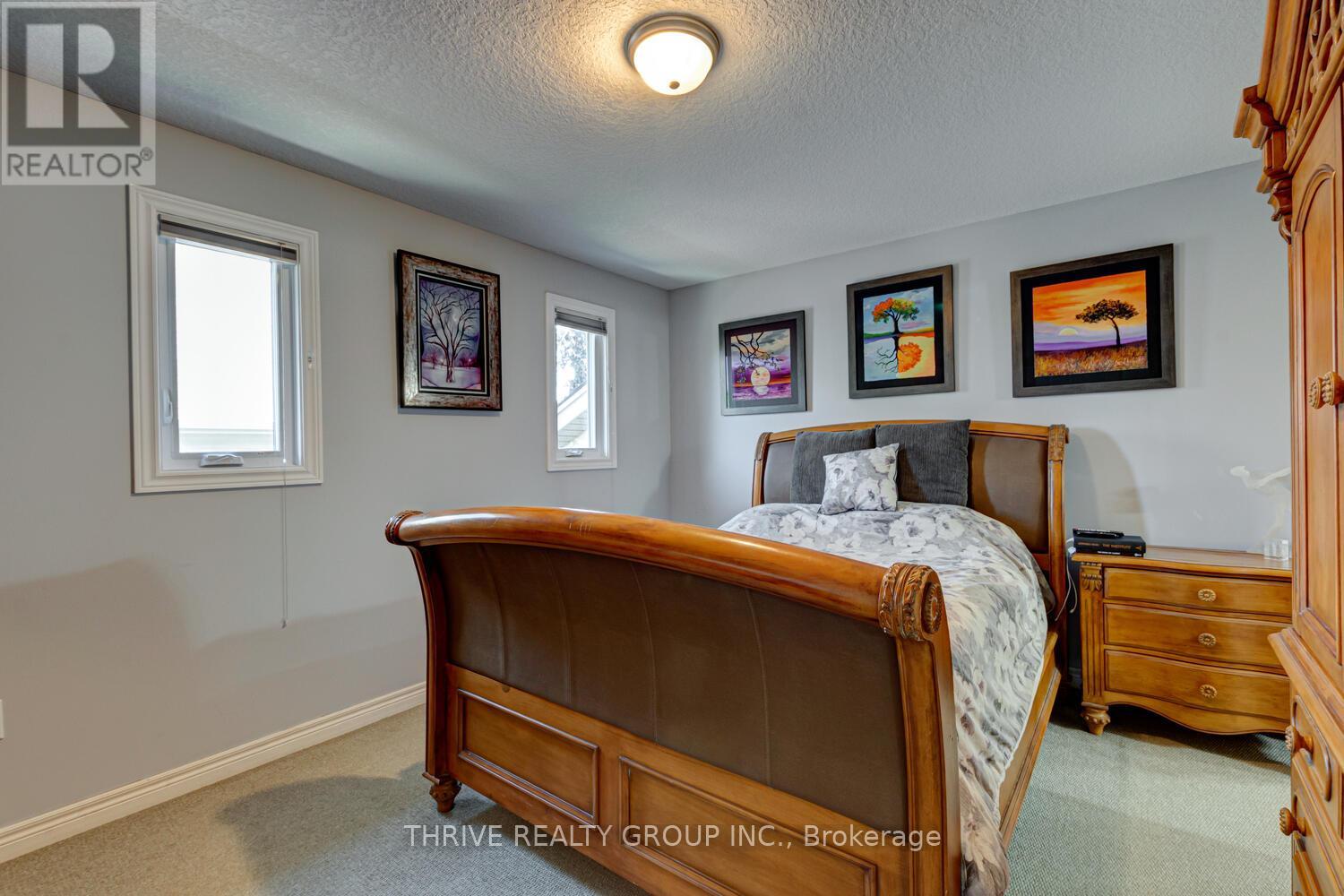 544 Darcy Drive, Strathroy-Caradoc, Ontario  N7G 4L2 - Photo 21 - X12115929