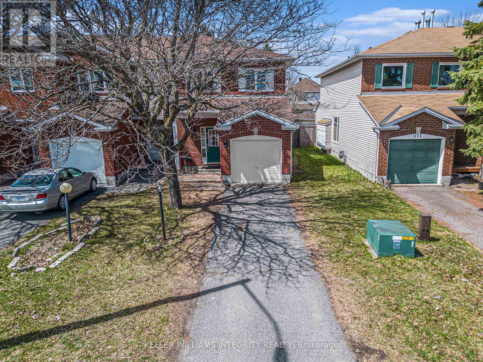 Property at 274 STONEWAY DRIVE W image 2