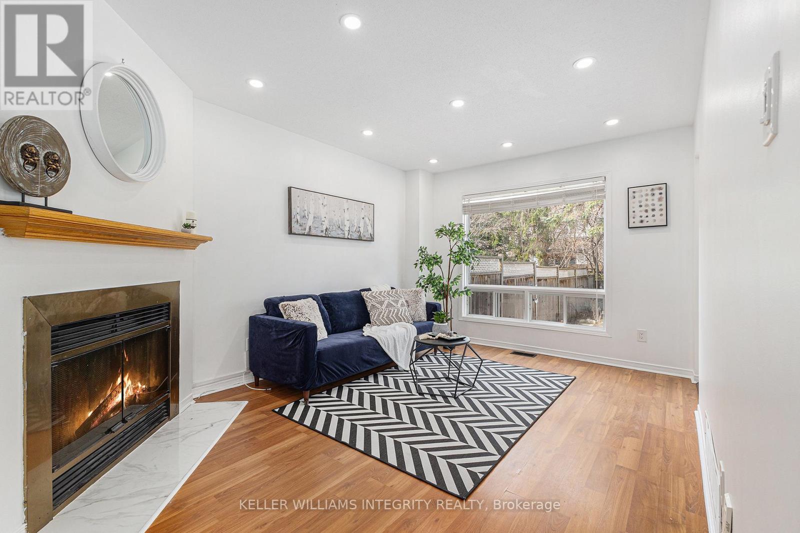 Property at 274 STONEWAY DRIVE W image 3