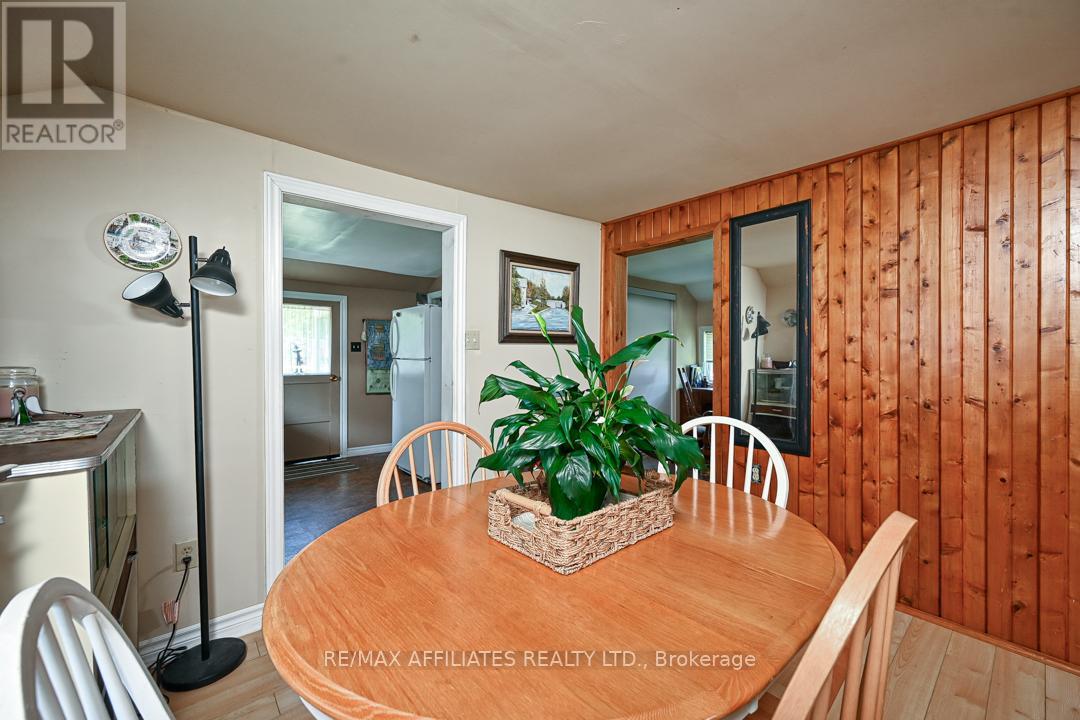 147 Beek Road, Montague, Ontario  K0G 1K0 - Photo 9 - X12115902