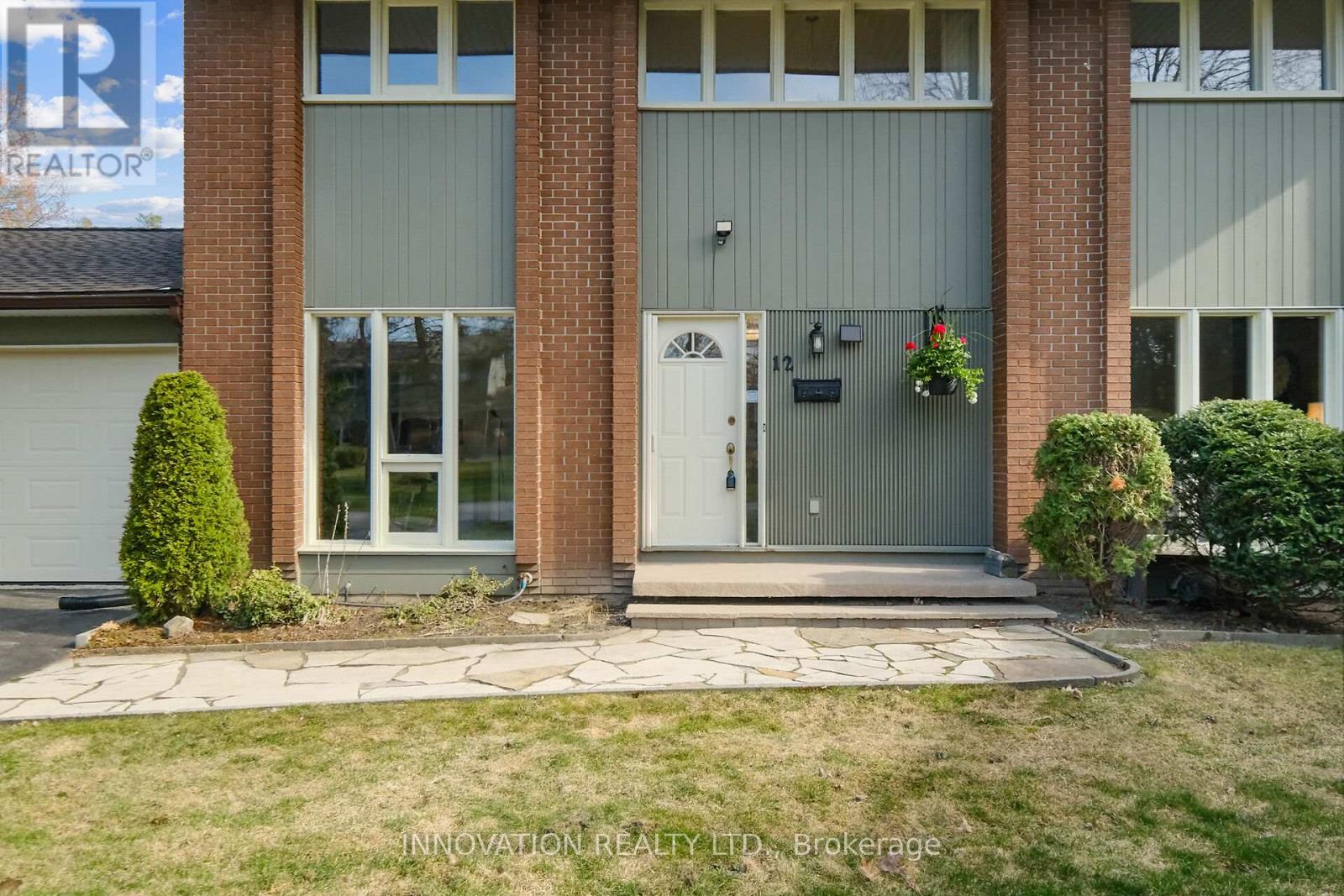 Property at 12 SELWYN CRESCENT image 2