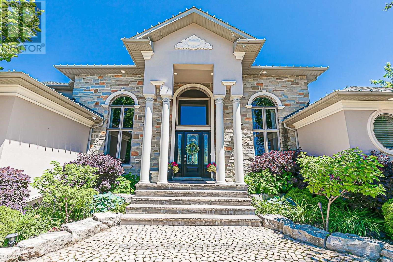 16 LAKE WOODS DRIVE, whitchurch-stouffville, Ontario