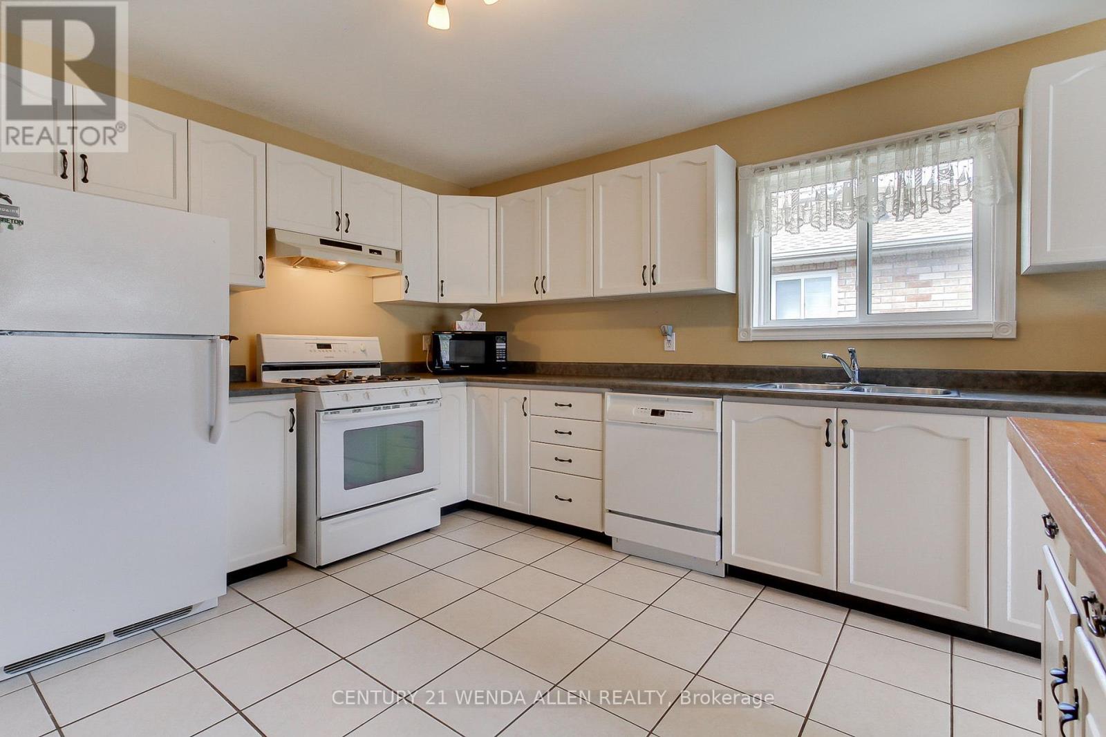 11 Low Boulevard, Uxbridge, Ontario  L9P 1W7 - Photo 13 - N12115372