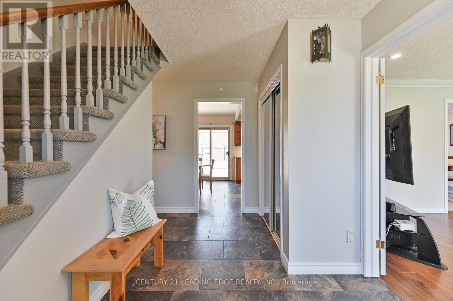 50 Sir Gawaine Place, Markham, Ontario  L3P 3A2 - Photo 6 - N12115374