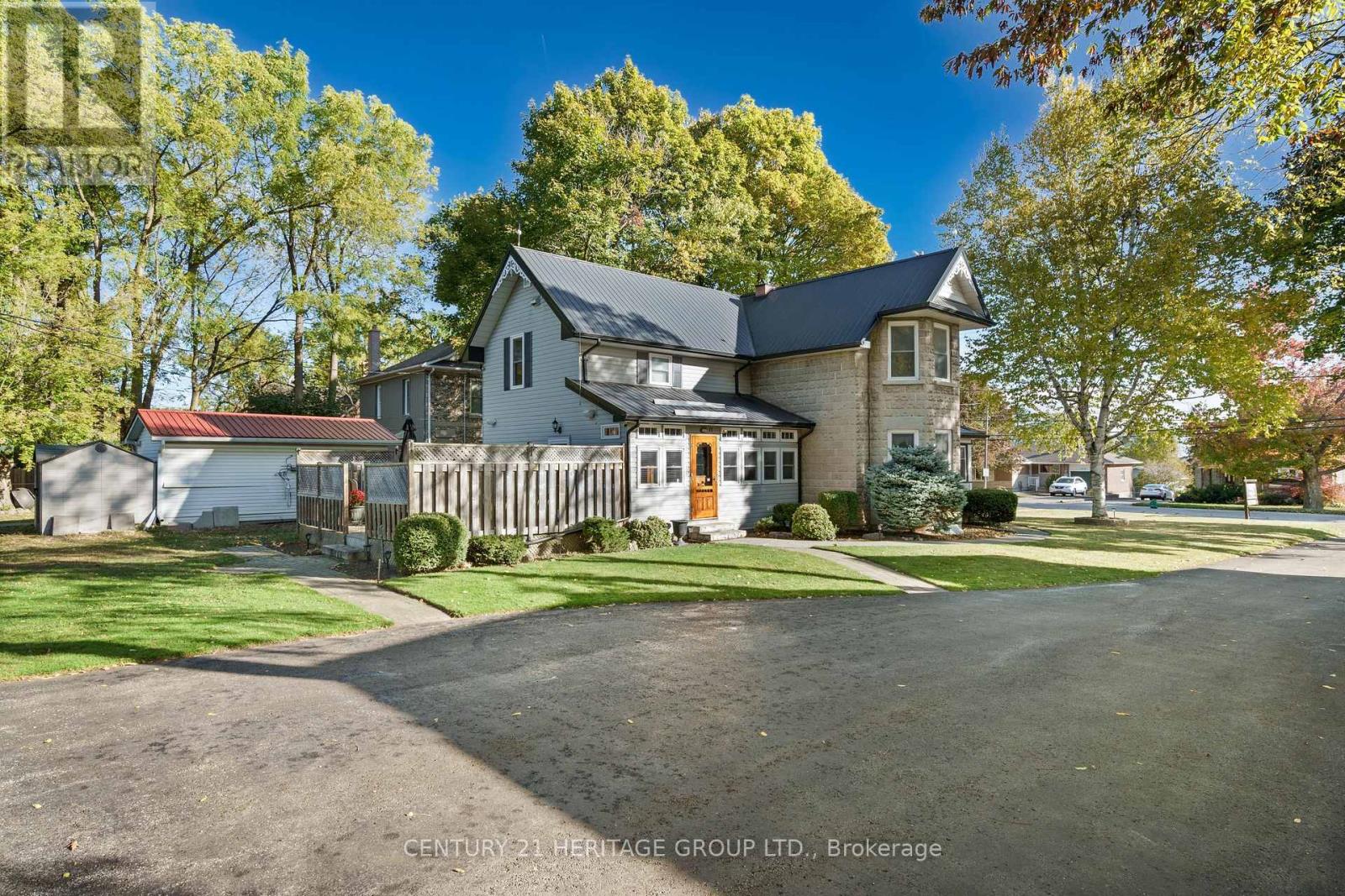 20314 Leslie Street, East Gwillimbury, Ontario  L0G 1R0 - Photo 4 - N12115432