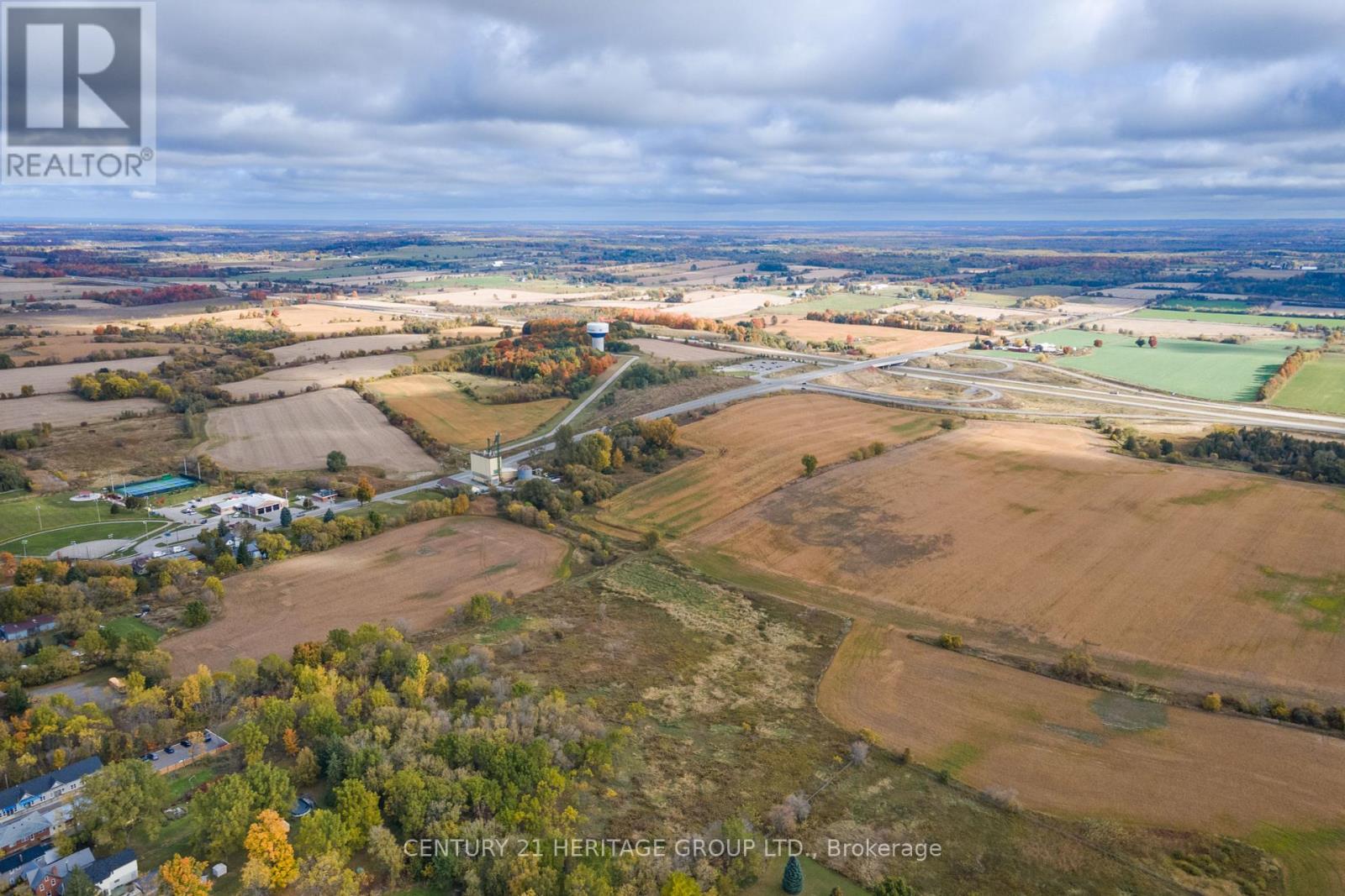 20314 Leslie Street, East Gwillimbury, Ontario  L0G 1R0 - Photo 40 - N12115432