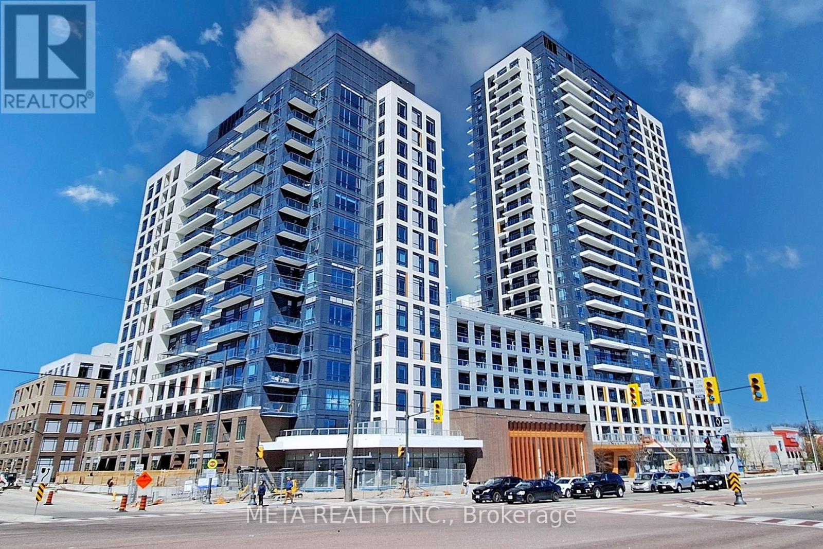 708 - 7950 Bathrust Street, Vaughan (Beverley Glen), Ontario  L4J 0B8 - Photo 4 - N12115503