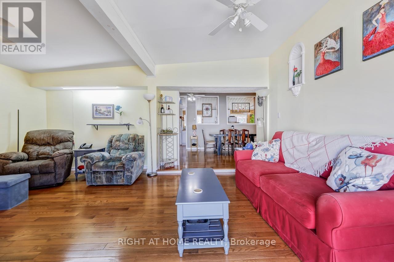 24 Brennan Avenue, Barrie (South Shore), Ontario  L4N 3X3 - Photo 28 - S12115426