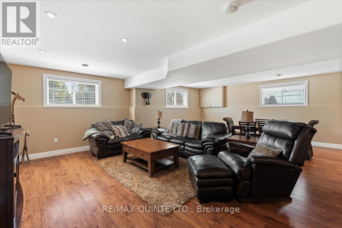 1595 Old Highway 2, Quinte West, Ontario K8N 4Z2 - Photo 27 - X12114968