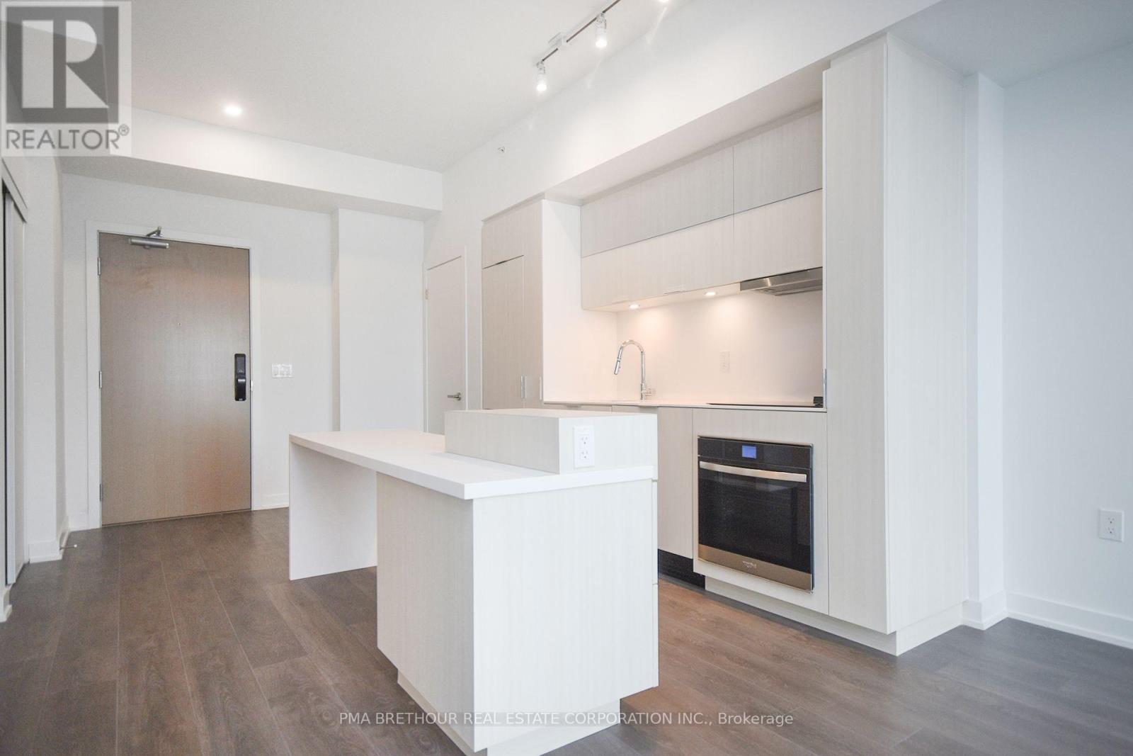 1906 - 370 Martha Street, Burlington, Ontario  L7R 0G9 - Photo 7 - W12111689