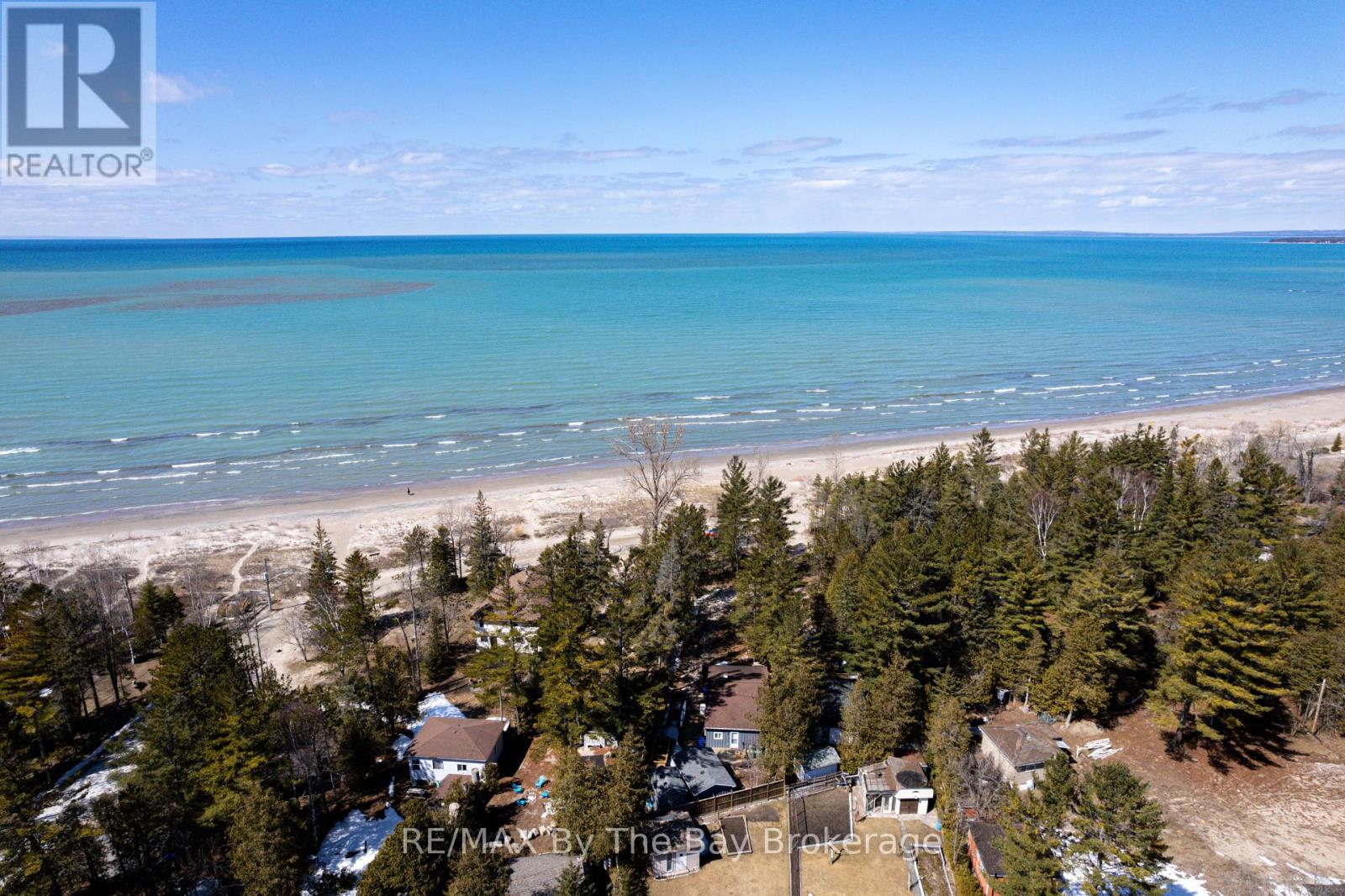 278 Coastline Drive, Wasaga Beach, Ontario  L9Z 2M4 - Photo 21 - S12115955
