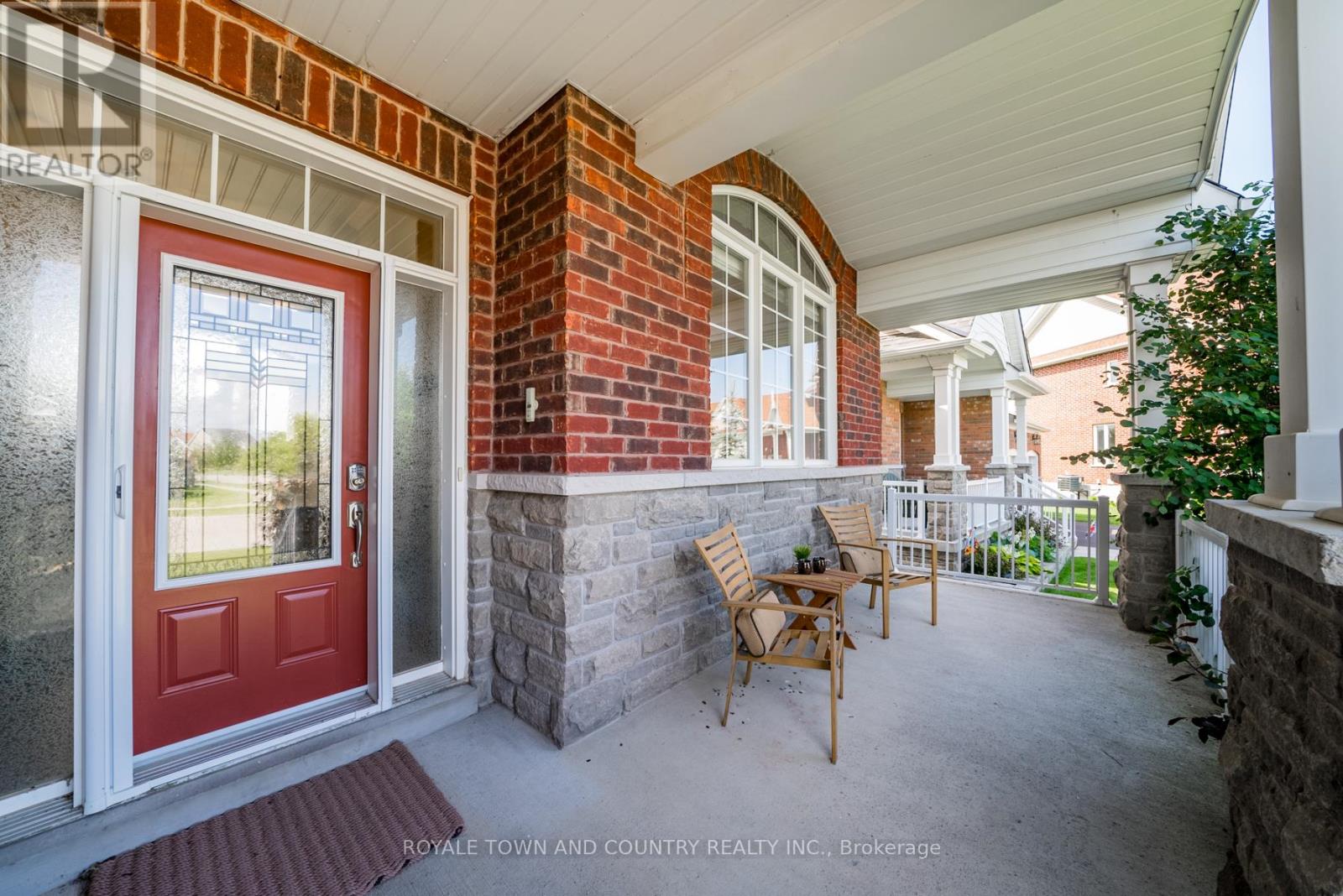 Property at 17 LOGAN LANE image 4
