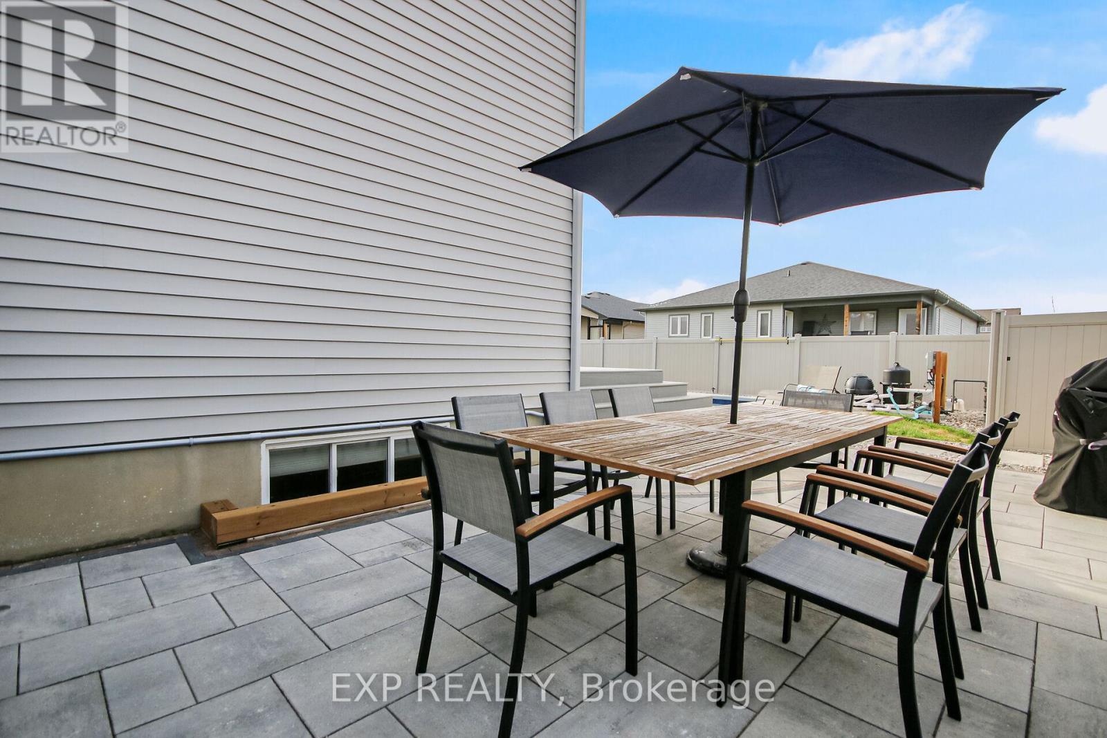 223 Station Trail, Russell, Ontario  K4R 0C9 - Photo 40 - X12058514