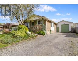20 BRACKENCREST ROAD, St. Catharines, Ontario