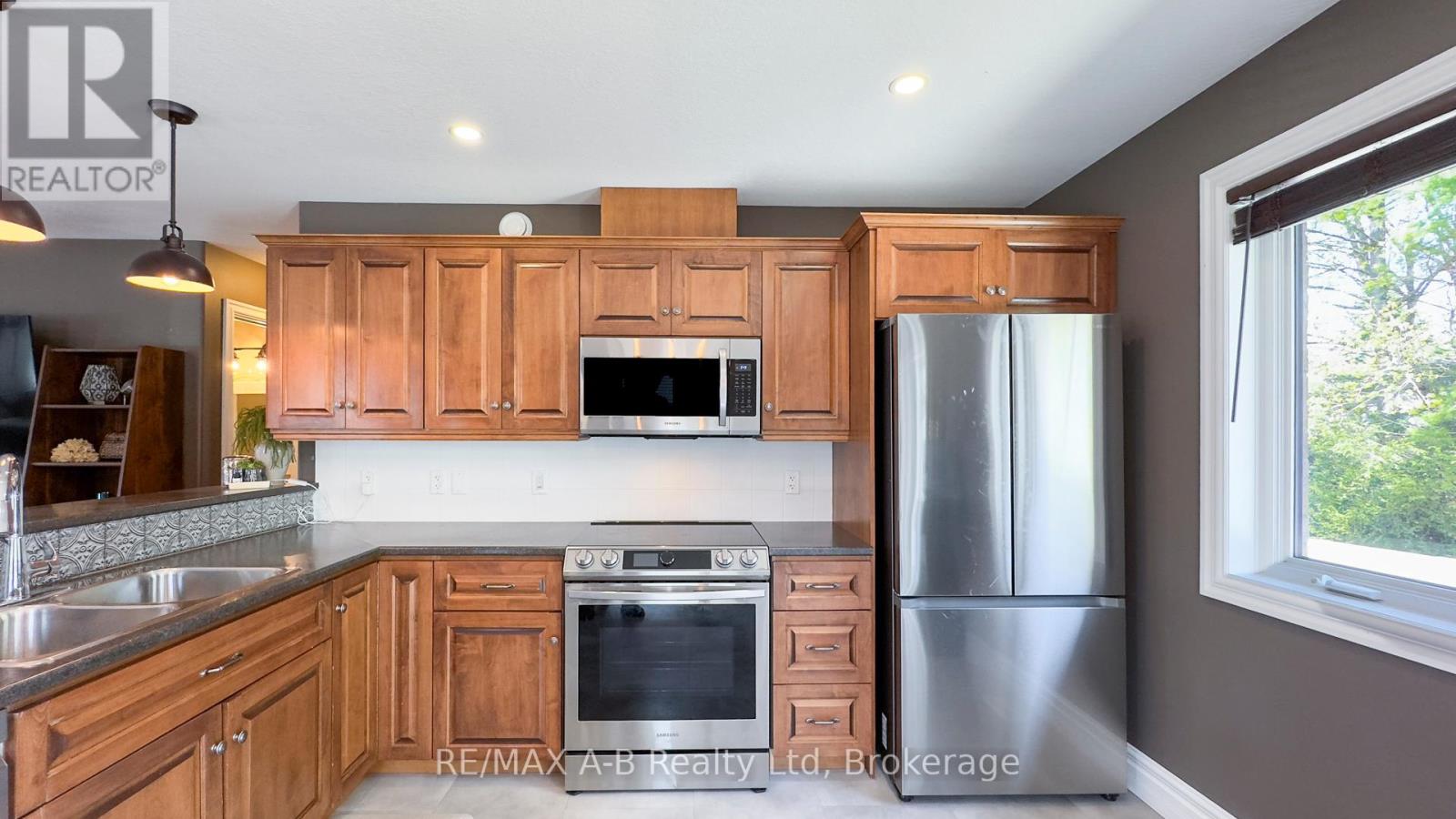 83 Sylvia Street, West Perth, Ontario  N0K 1N0 - Photo 21 - X12115891