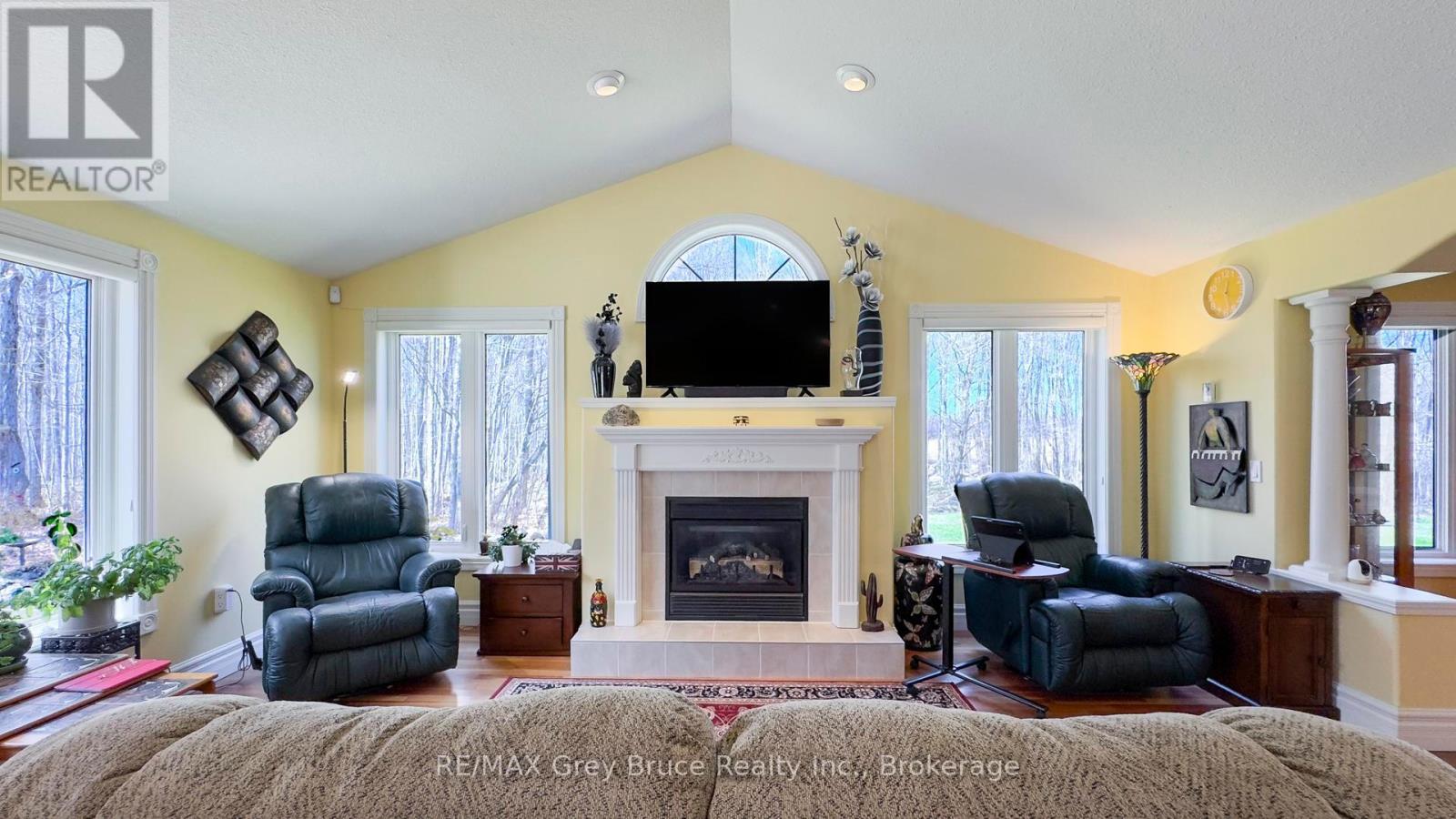 720291 20 Side Road, Chatsworth, Ontario  N0H 1R0 - Photo 10 - X12115923
