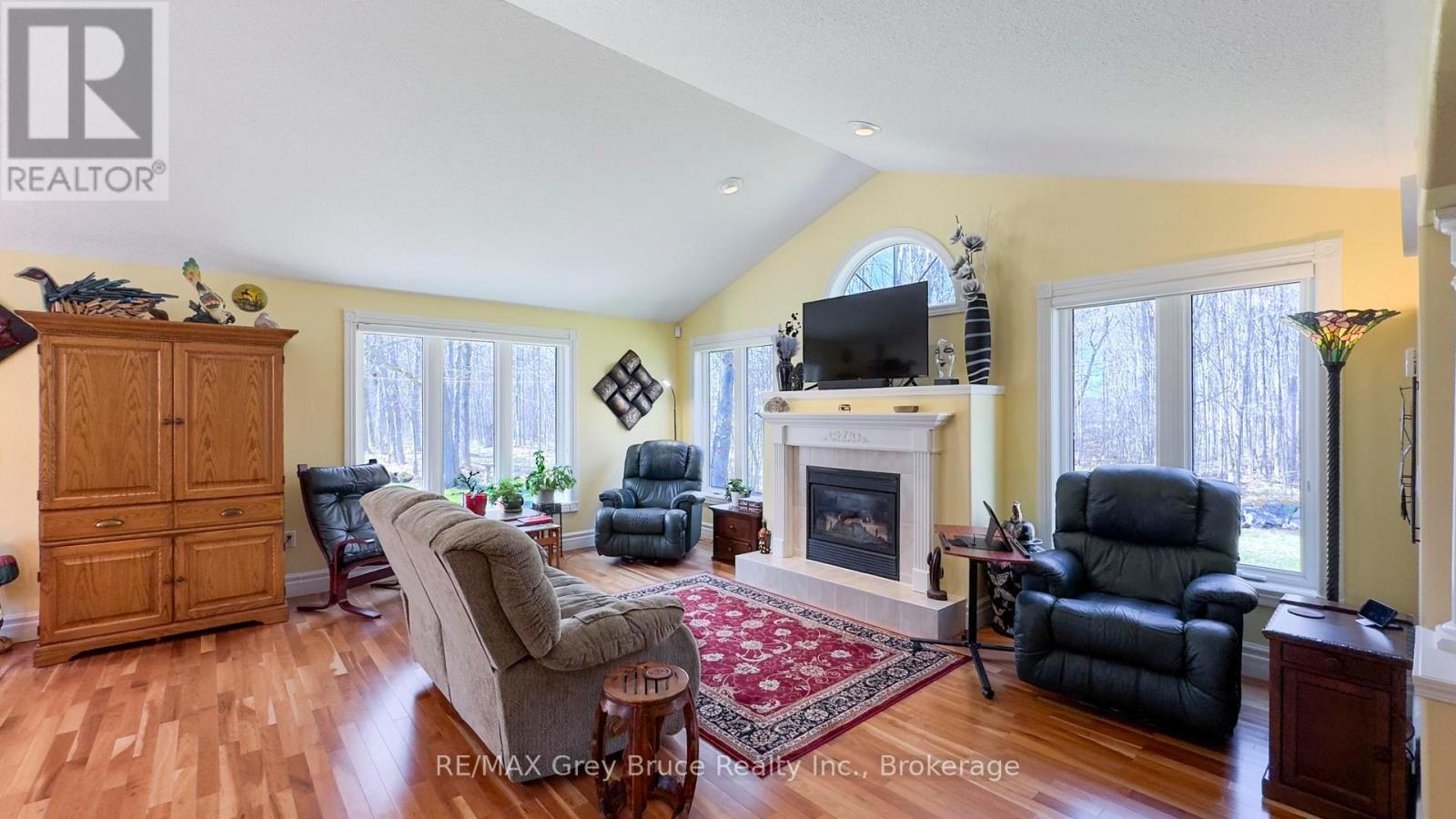 720291 20 Side Road, Chatsworth, Ontario  N0H 1R0 - Photo 9 - X12115923
