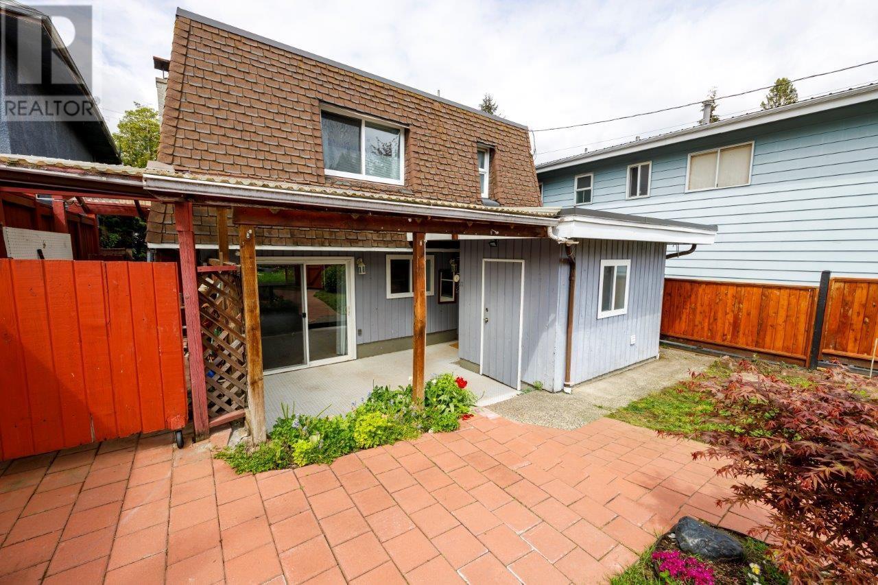 Property at 1373 LYNN VALLEY ROAD image 1